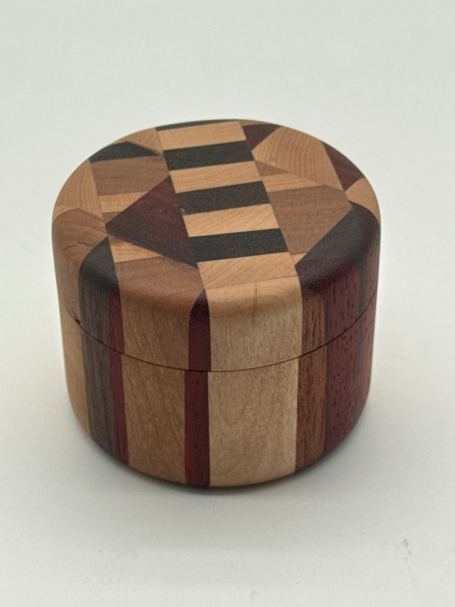 Brass Wolf Workshop_Keepsake Box_Circle4.png