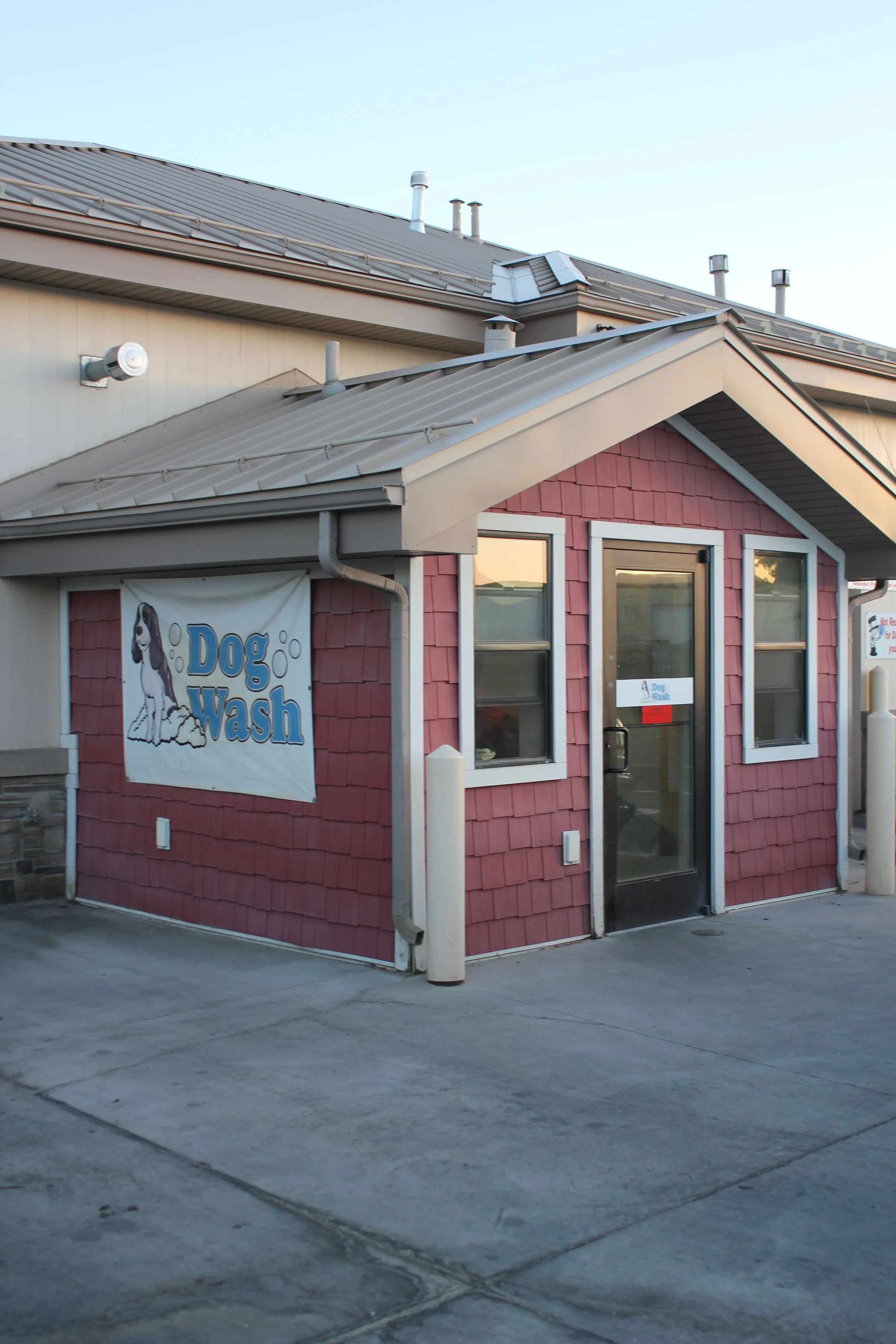 Dog Wash at All About Fuel & Food Lehi