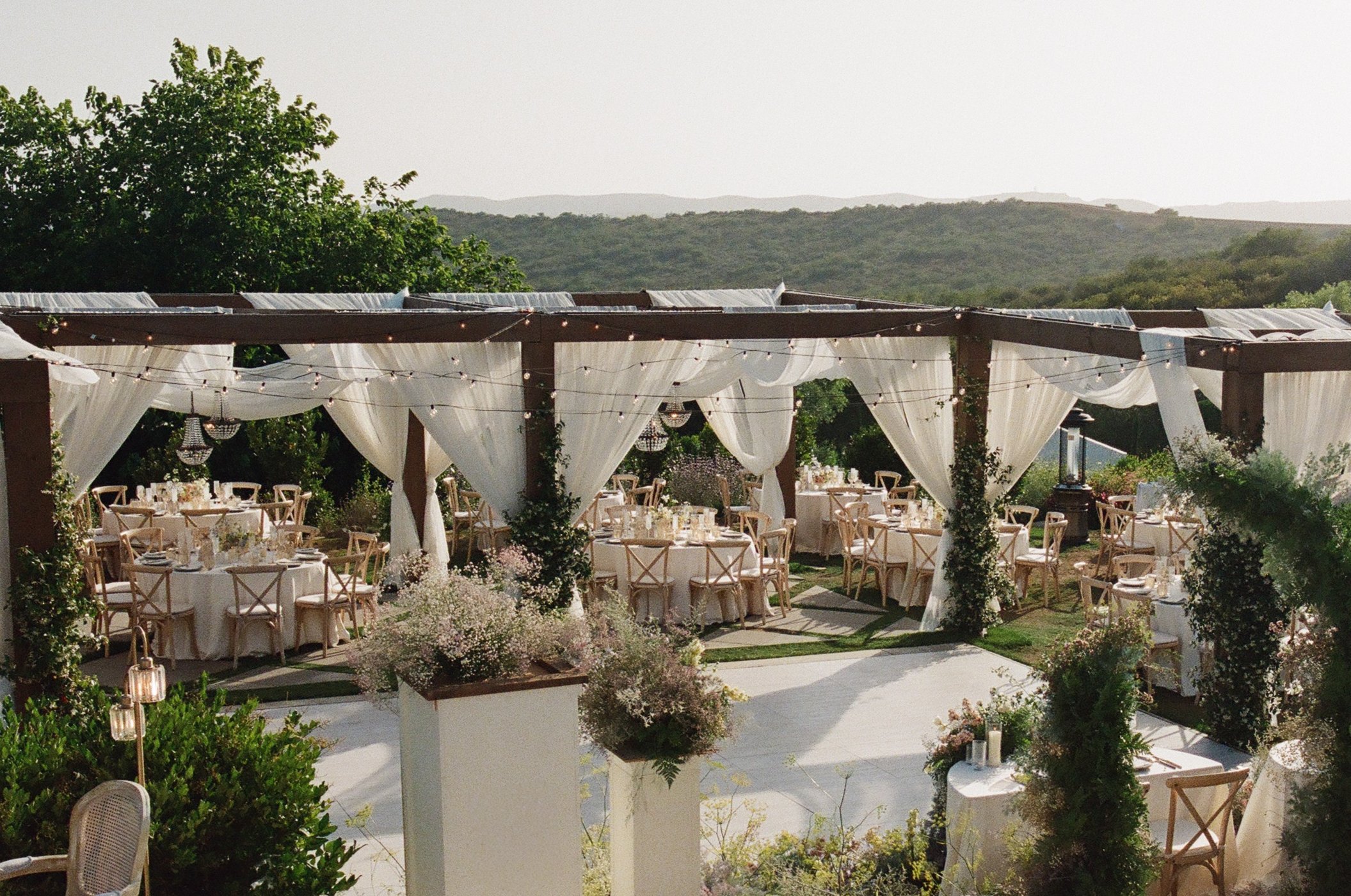 Jeune-perche-wedding-photographer-san-diego-fallbrook-california-documentary-luxury-editorial-elevated-fashion-whimsical-timeless-candid-film-analog-high-end-effortless-wedding-photos-163.jpg
