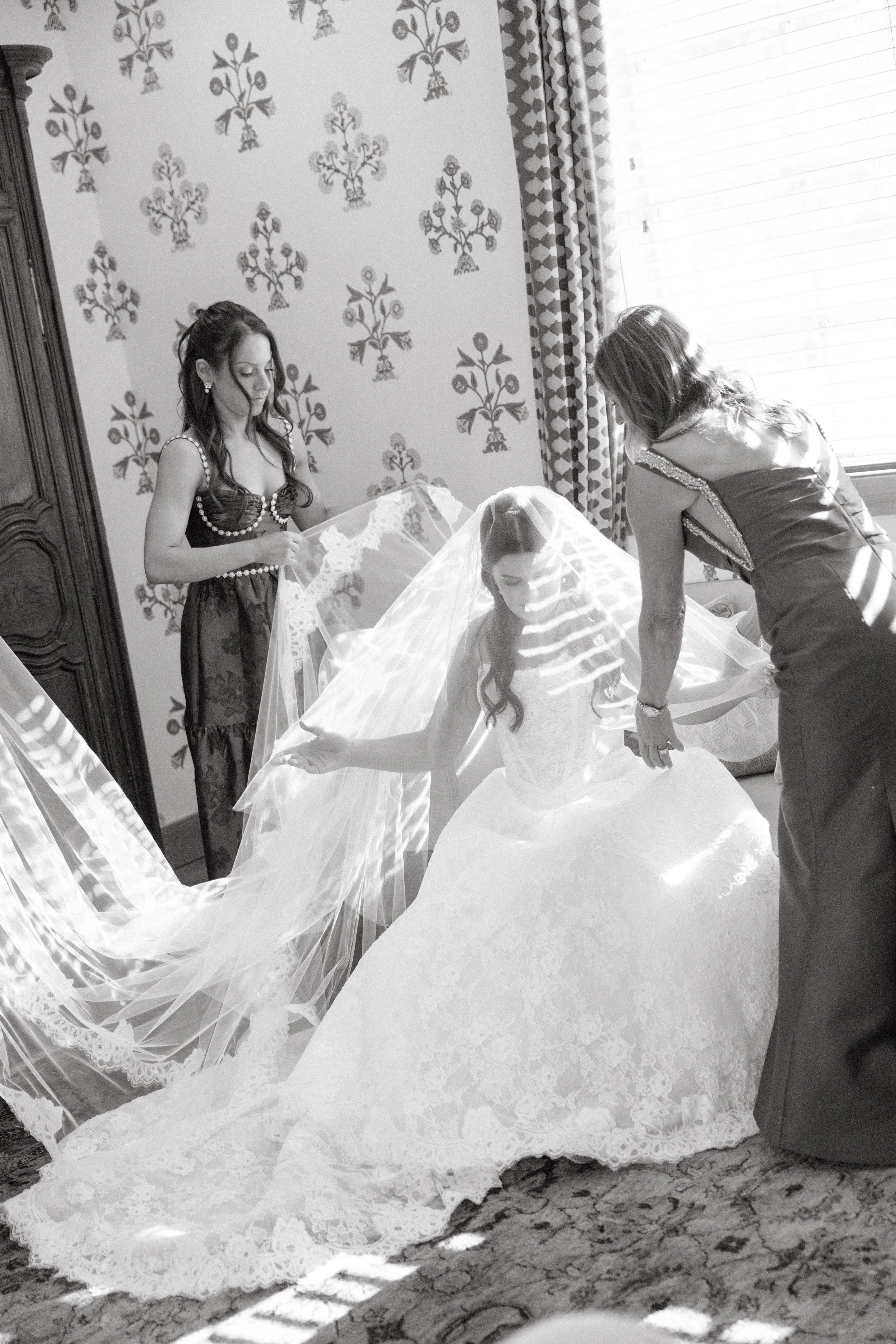 Autumn wedding at Camp Lucy Sacred Oaks, Dripping Springs Texas — floral editorial photography by Lauren Nicole Photo