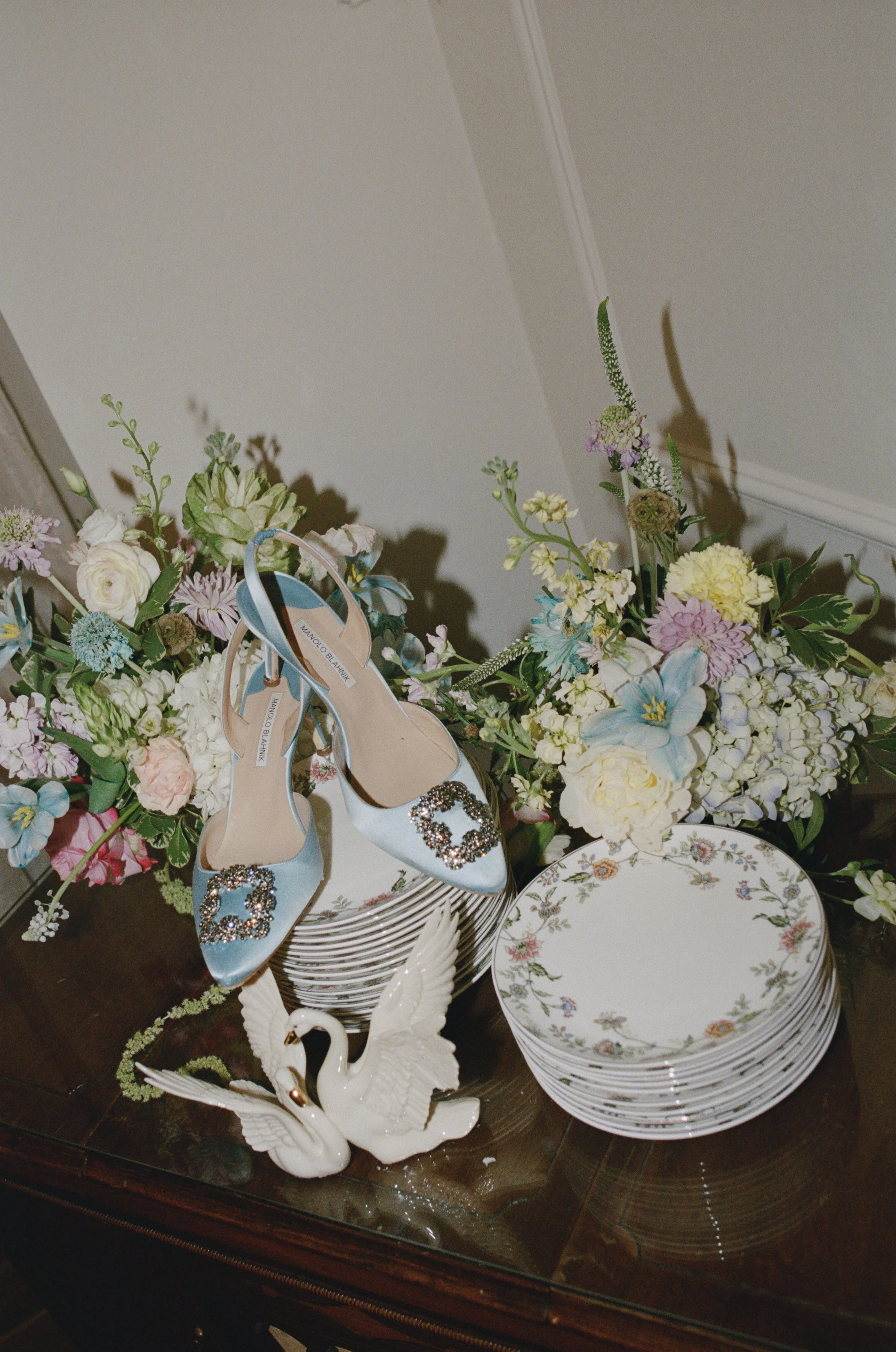 CJ's Off The Square wedding photographer Franklin Tennessee — pastel romantic editorial, documentary photography by Lauren Nicole