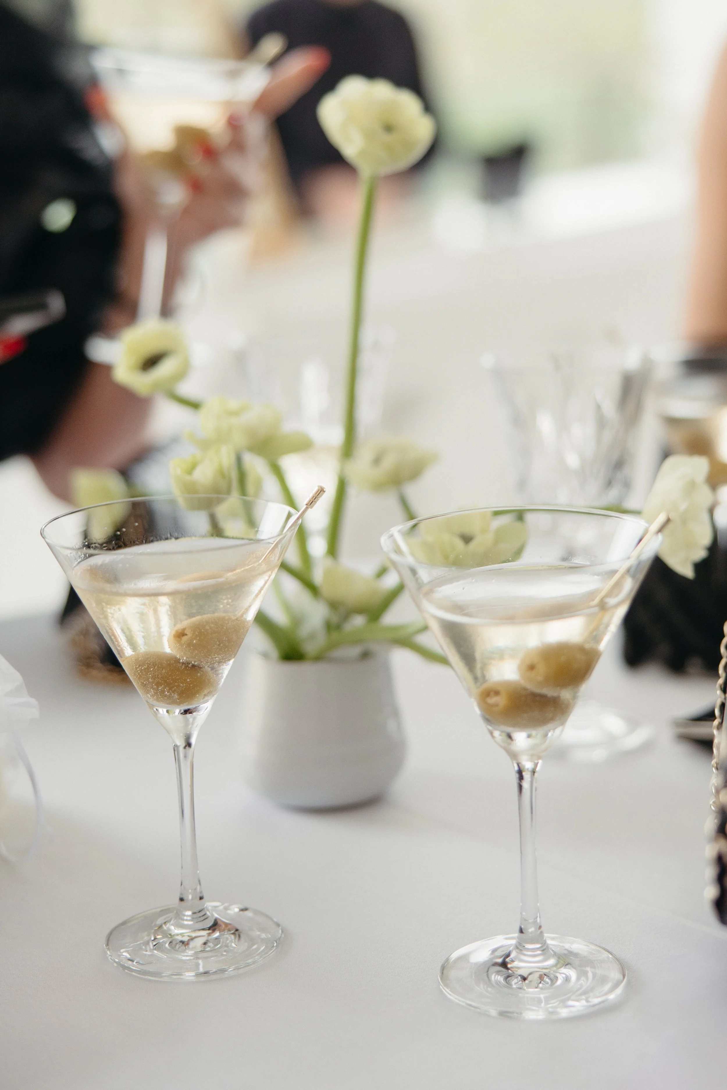 Videre-Estate-Austin-Texas-Wedding-Photographer-Dana-Harel-Design-Kentucky-Derby-Black-White-Attire-Christian-Louboutin-Minimal-Florals-Drapery-Romantic-Classy-Luxury-Editorial-Film-Candid-Documentary-045.jpg