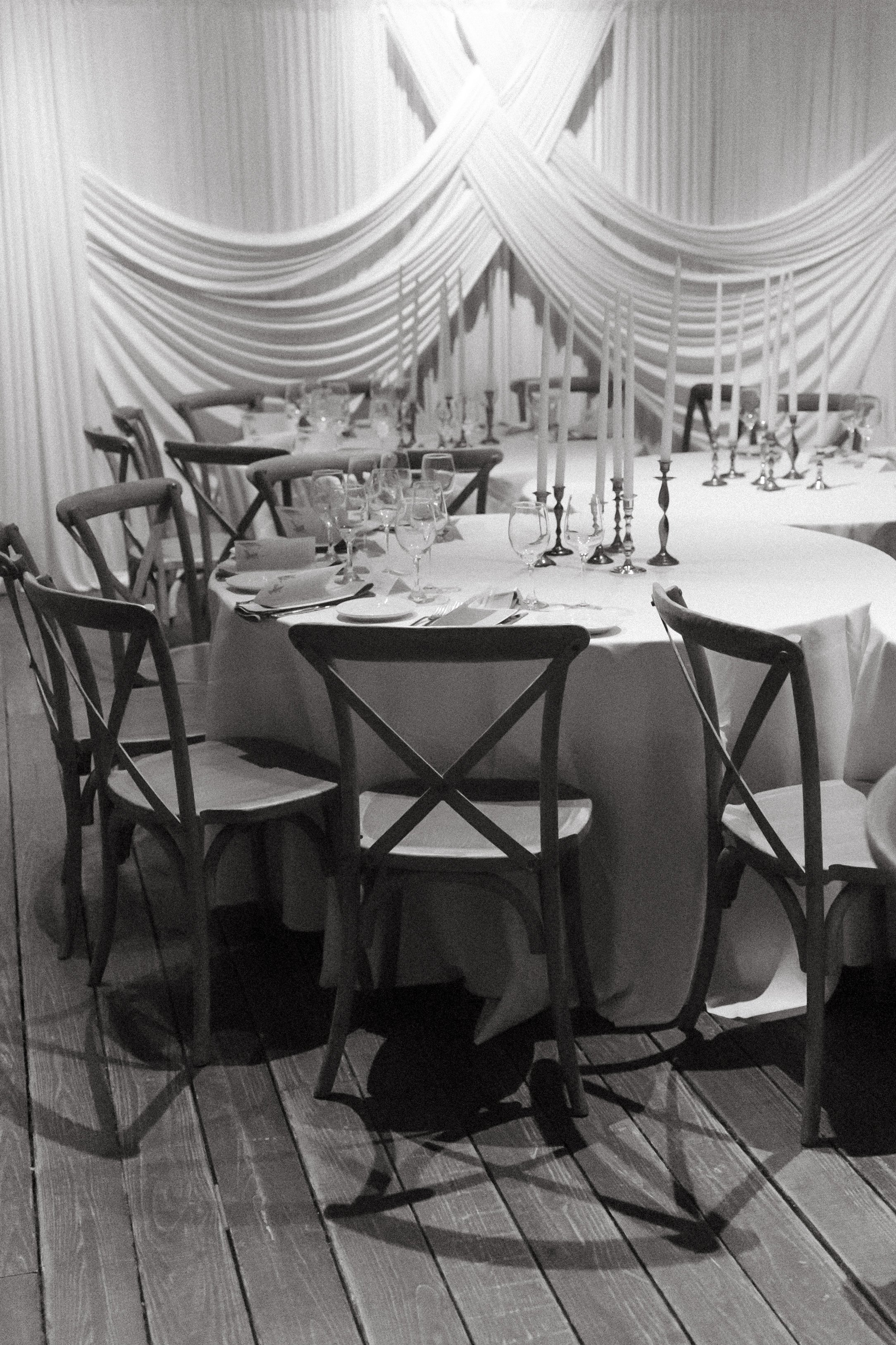 Good Seed Florals wedding reception details at Hotel Lulu, Round Top TX — editorial documentary photography by Lauren Nicole