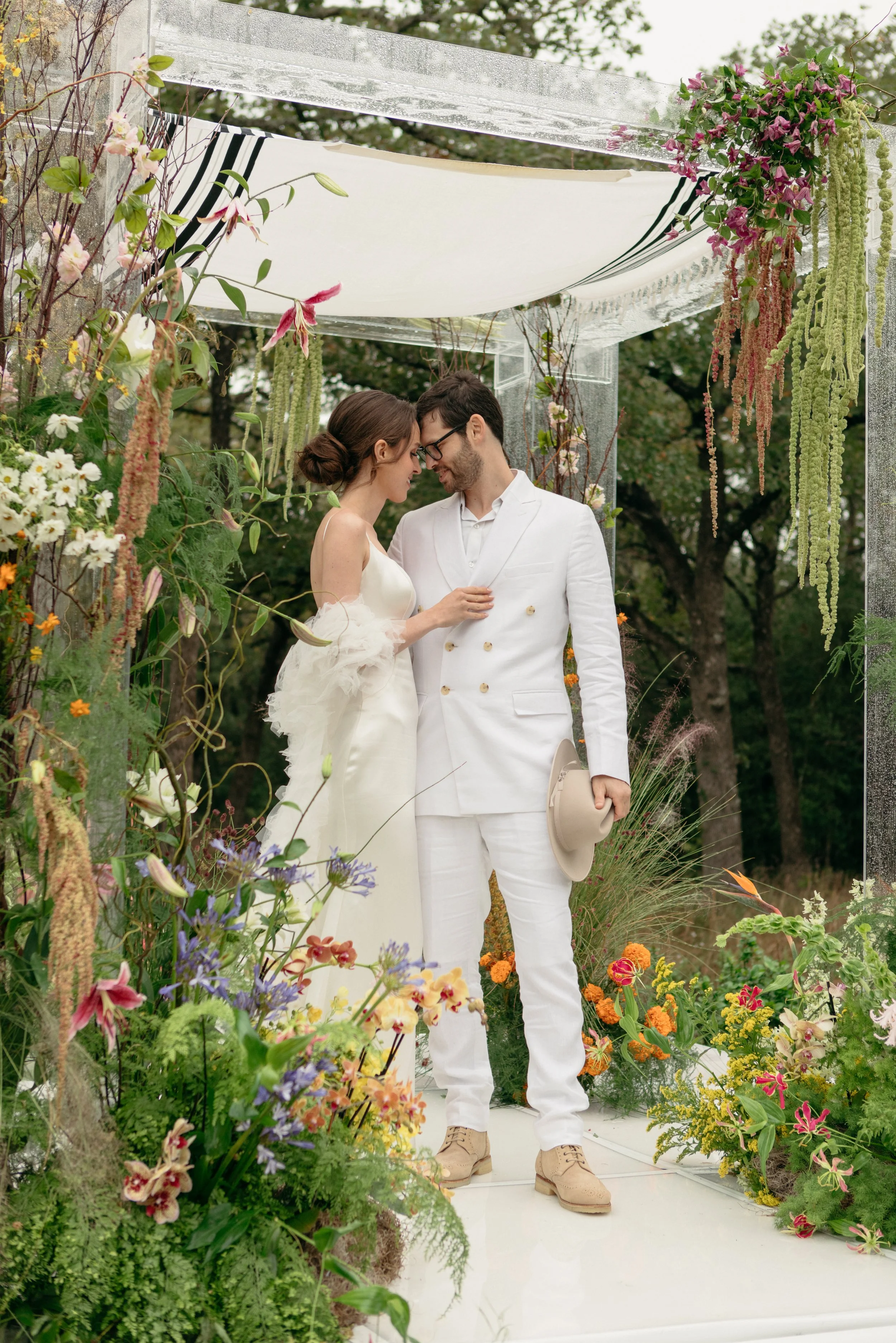 Grand-Lady-Austin-Wedding-Disco-Cowboy-Garden-Austin-Texas-Documentary-Candid-Film-Nontraditional-Modern-Laidback-High-End-Intimate-Luxury-Country-Editorial-41.jpg