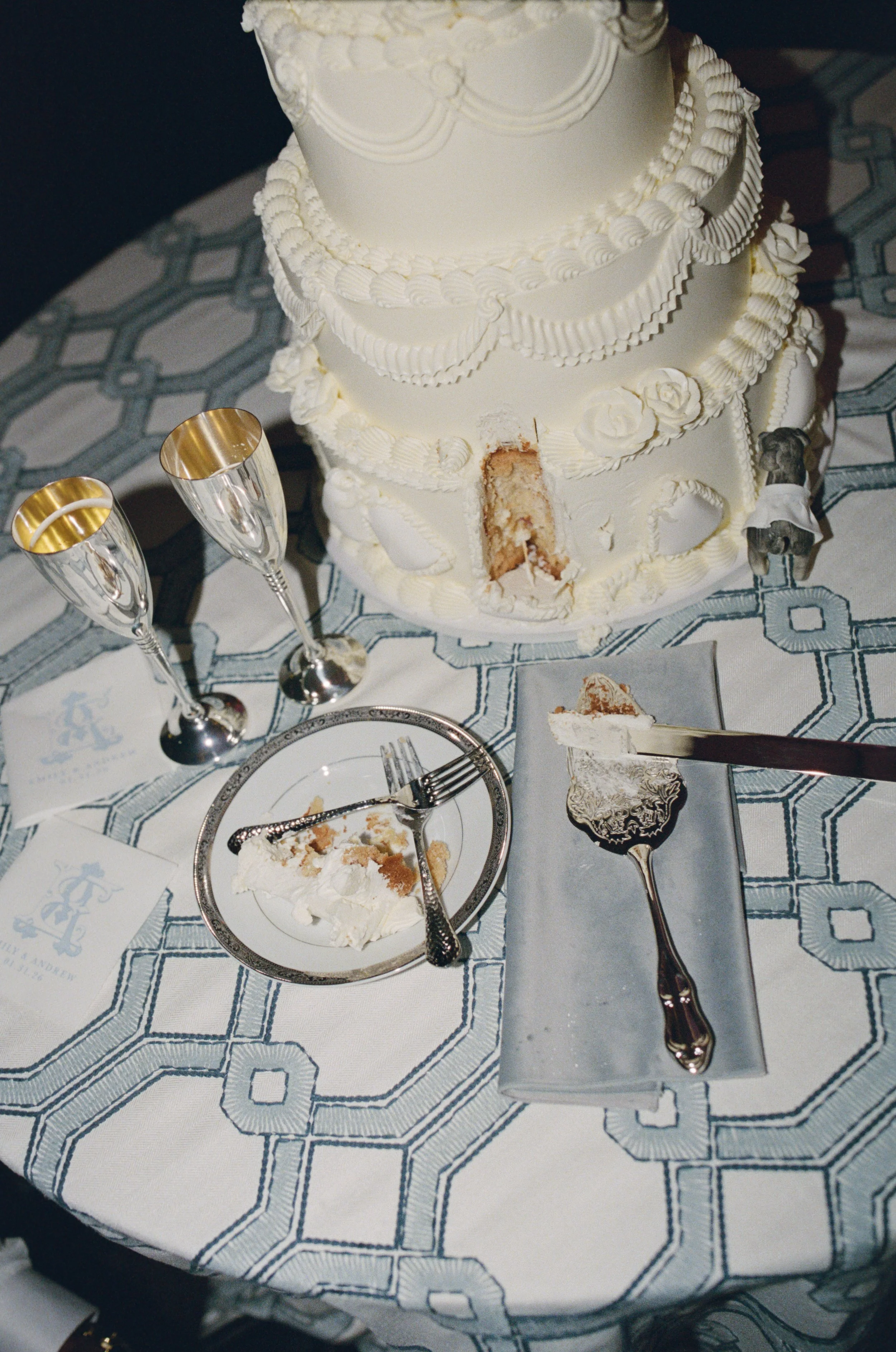 Le Tesserae wedding reception Houston Texas — Keely Thorne Events, candid documentary photography by Lauren Nicole Photo