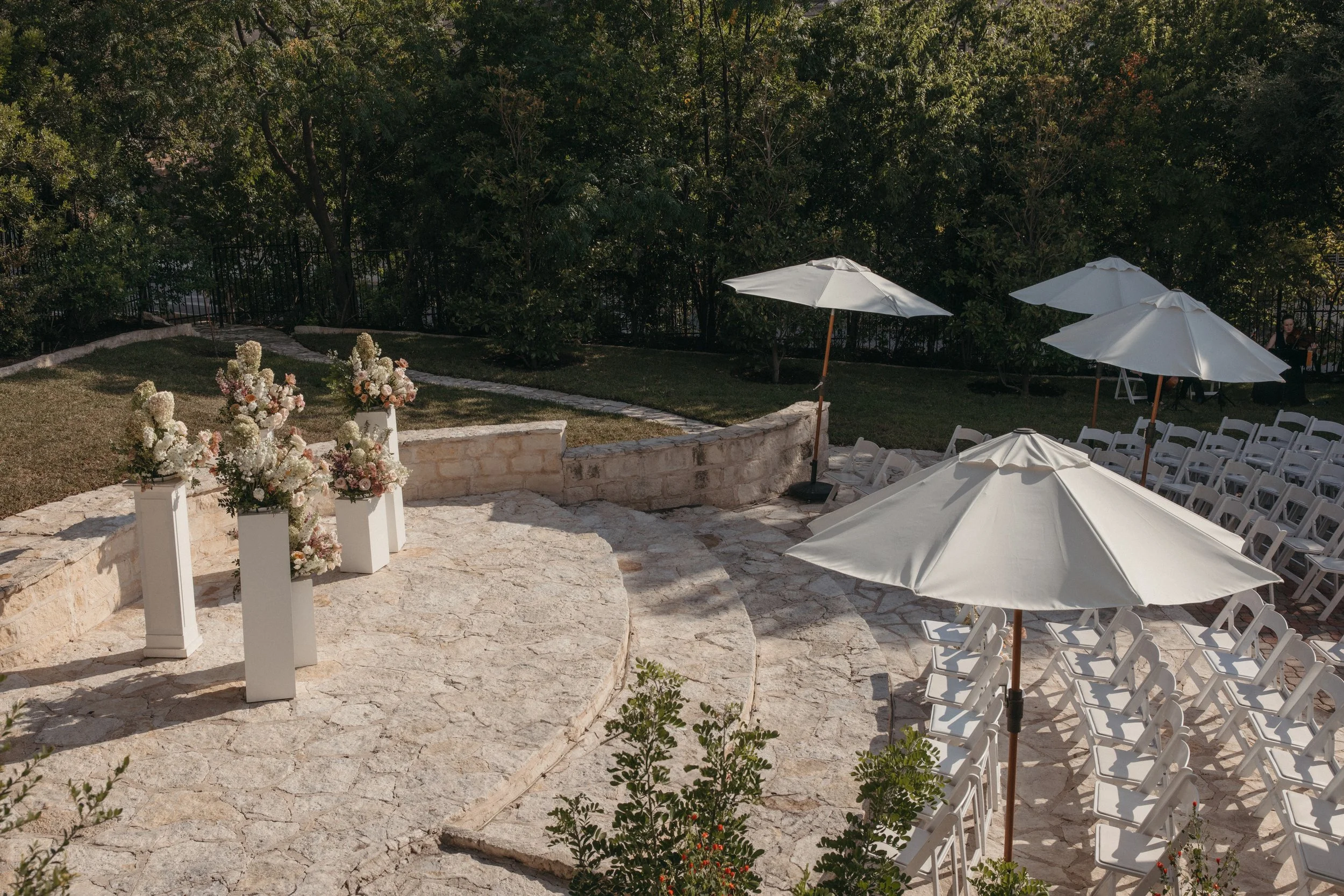 The-Allan-House-Wedding-Photographer-Luxury-High-End-Documentary-Candid-Film-Elegant-Timeless-Editorial-Asian-Vietnamese-Modern-Wedding-Pride-Prejudice-Austin-Texas-36.jpg