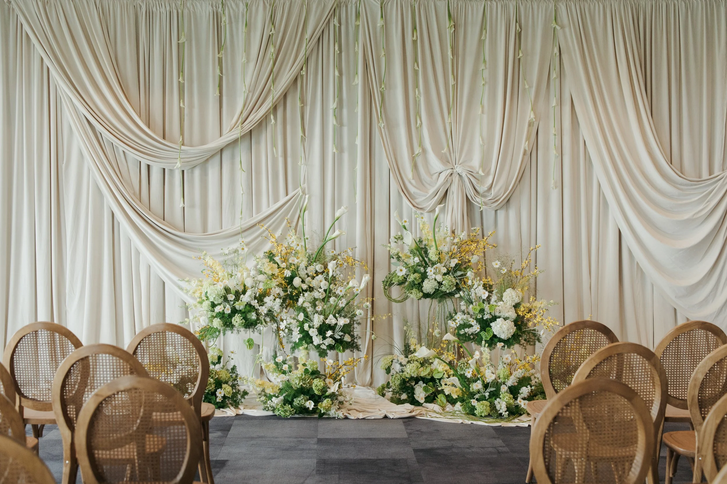 High fashion wedding at The Loren Hotel Austin Texas — K Laine Co, Remi and Gold florals, editorial photography by Lauren Nicole Photo