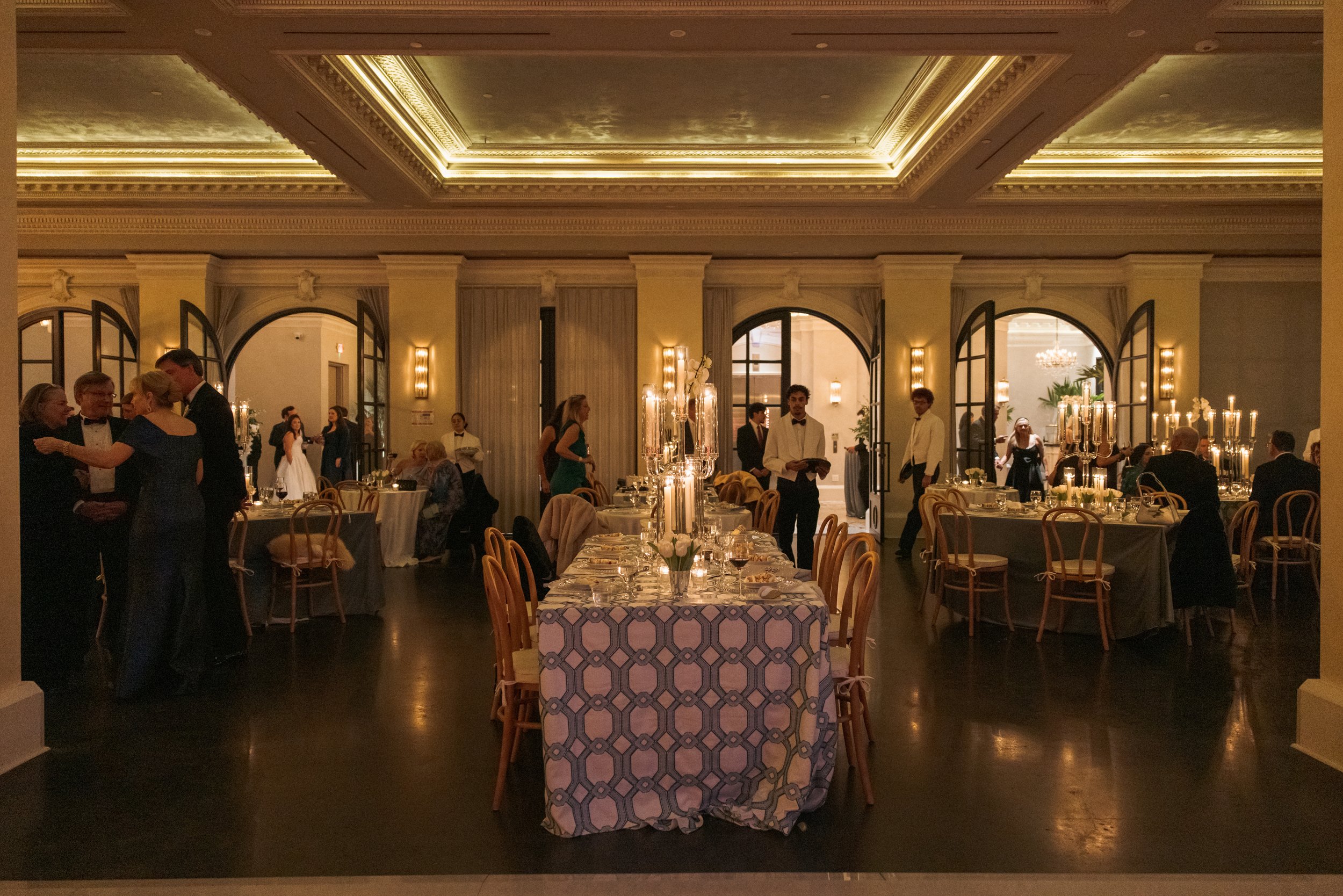 Le-Tesserae-Houston-Texas-Wedding-Photographer-Keely-Thorne-Events-Catholic-Ceremony-Anne-Barge-Navy-Blue-Ivory-Elegant-Timeless-Editorial-Documentary-Hybrid-Film-Digital-Candid-Photos-111.jpg