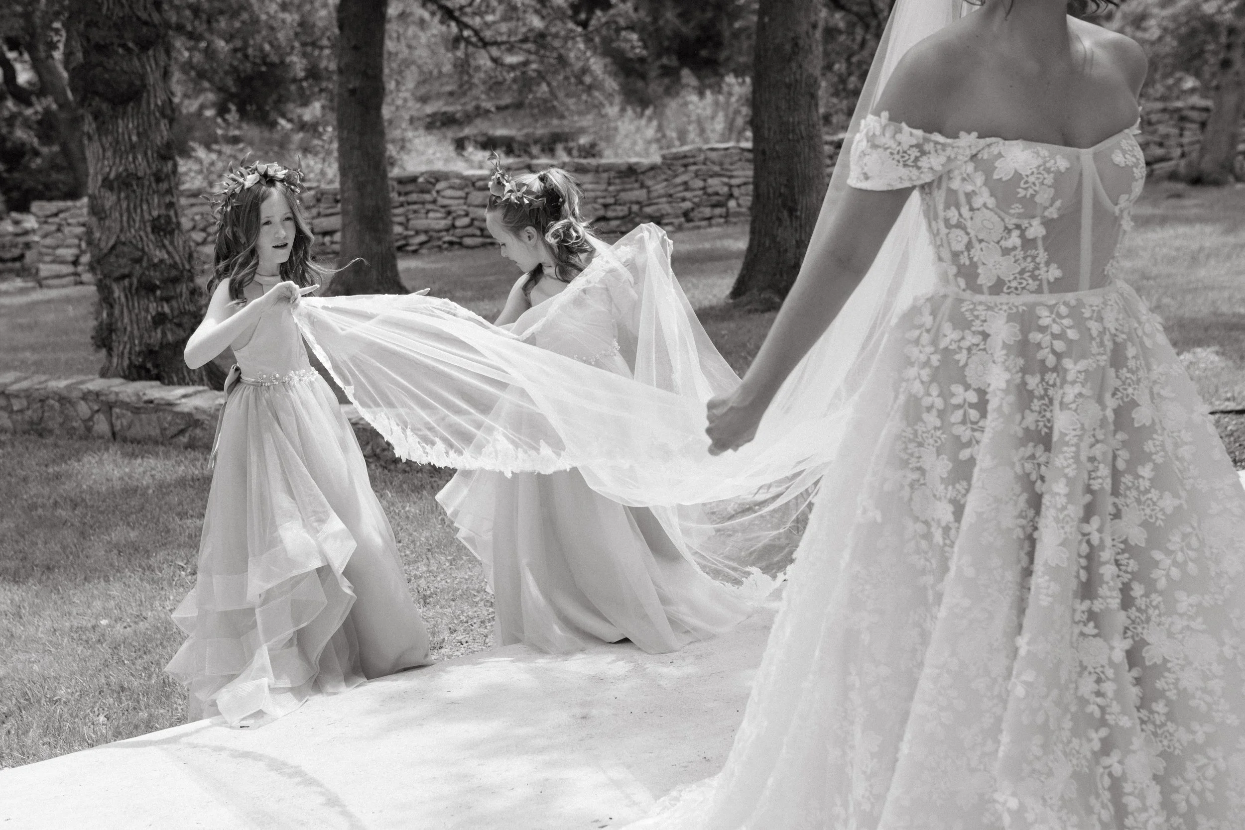 Addison-Grove-Wedding-Photographer-Austin-Texas-Documentary-Editorial-Garden-Party-Candid-Emotional-Romantic-Modern-Film-Artistic-Cinematic-Luxury-Timeless-Photos-14.jpg