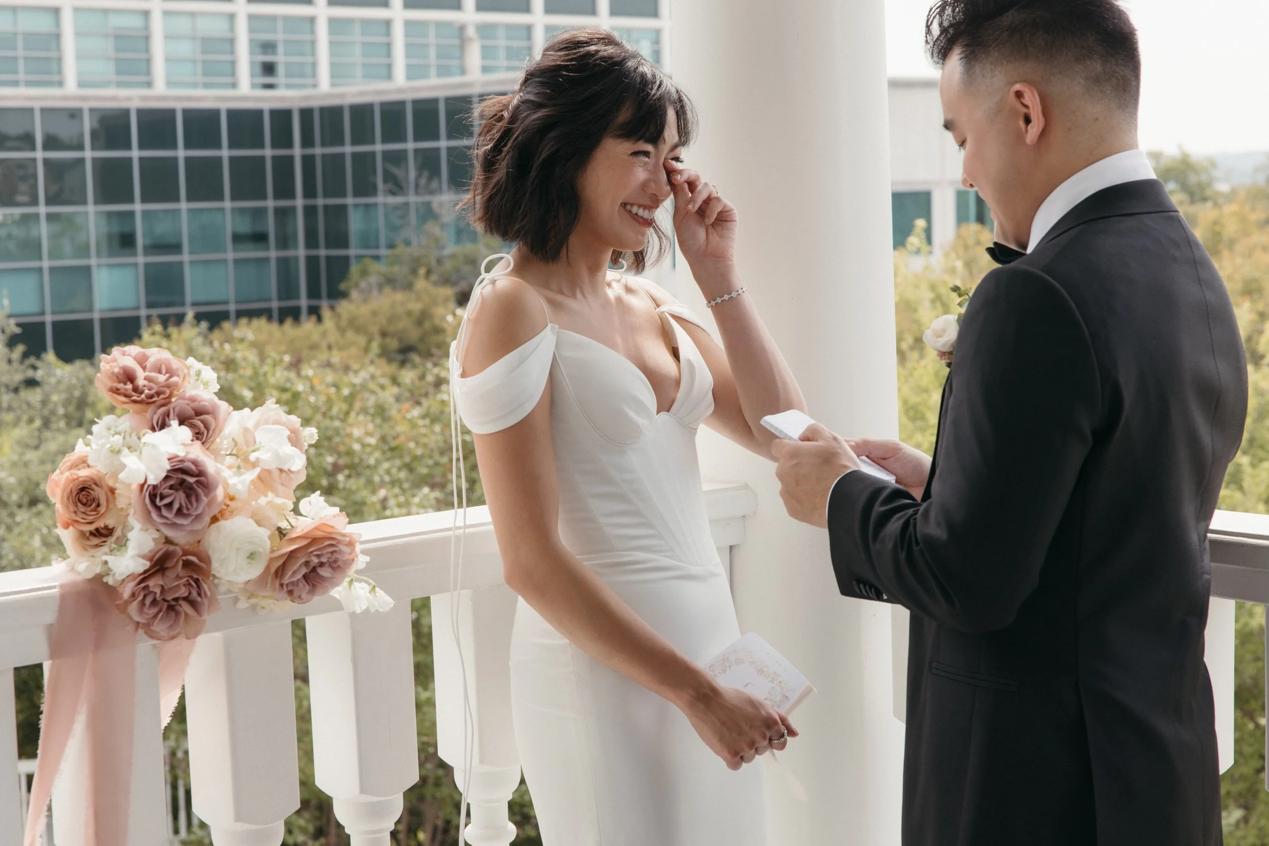 The-Allan-House-Wedding-Photographer-Luxury-High-End-Documentary-Candid-Film-Elegant-Timeless-Editorial-Asian-Vietnamese-Modern-Wedding-Pride-Prejudice-Austin-Texas-22.jpg
