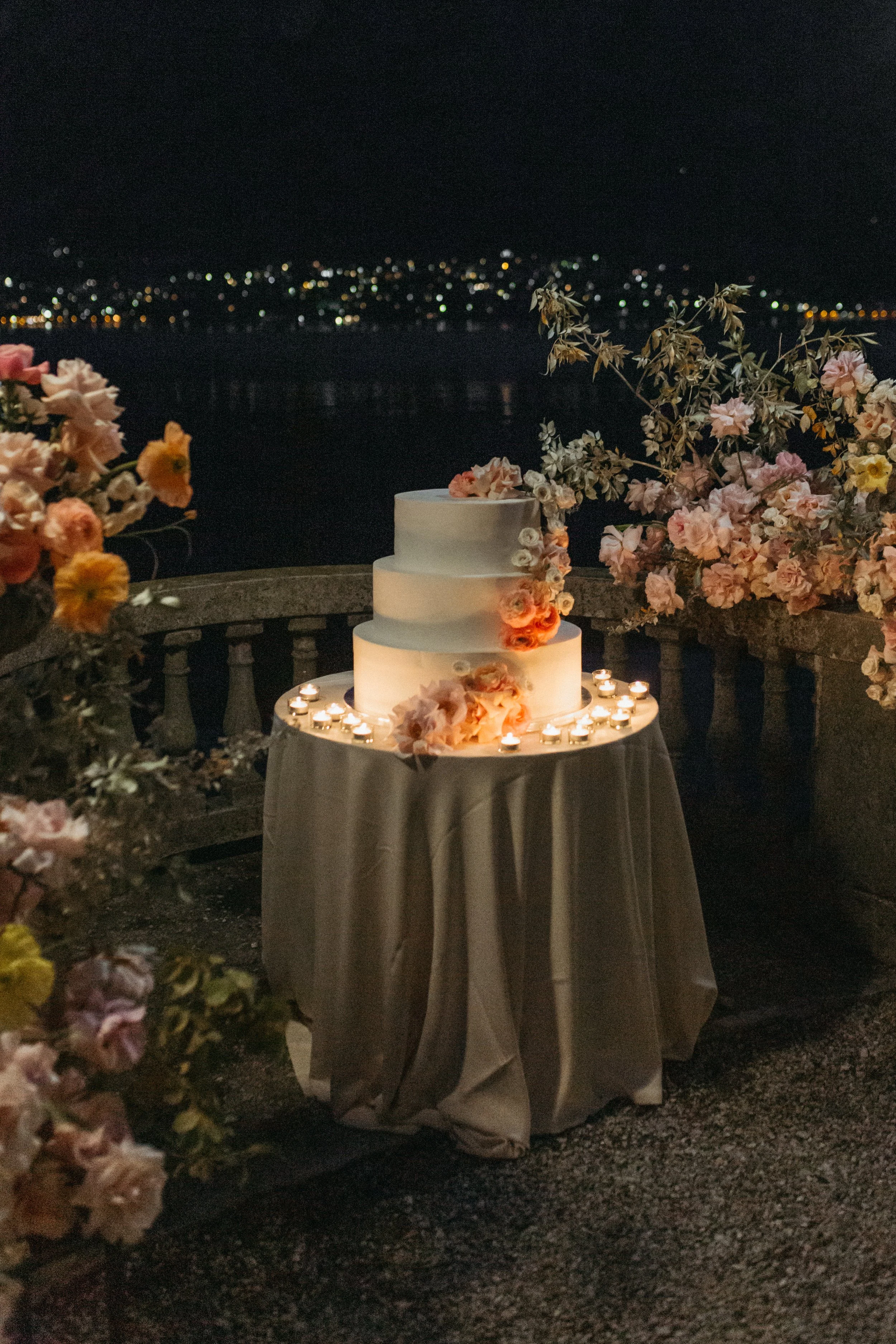 Lake-Como-Wedding-Photographer-Aura-del-Lago-Limonta-Italy-Austin-Wedding-Garden-Ceremony-Documentary-Candid-Film-Nontraditional-Modern-Laidback-High-End-Intimate-Luxury-Editorial-161.jpg