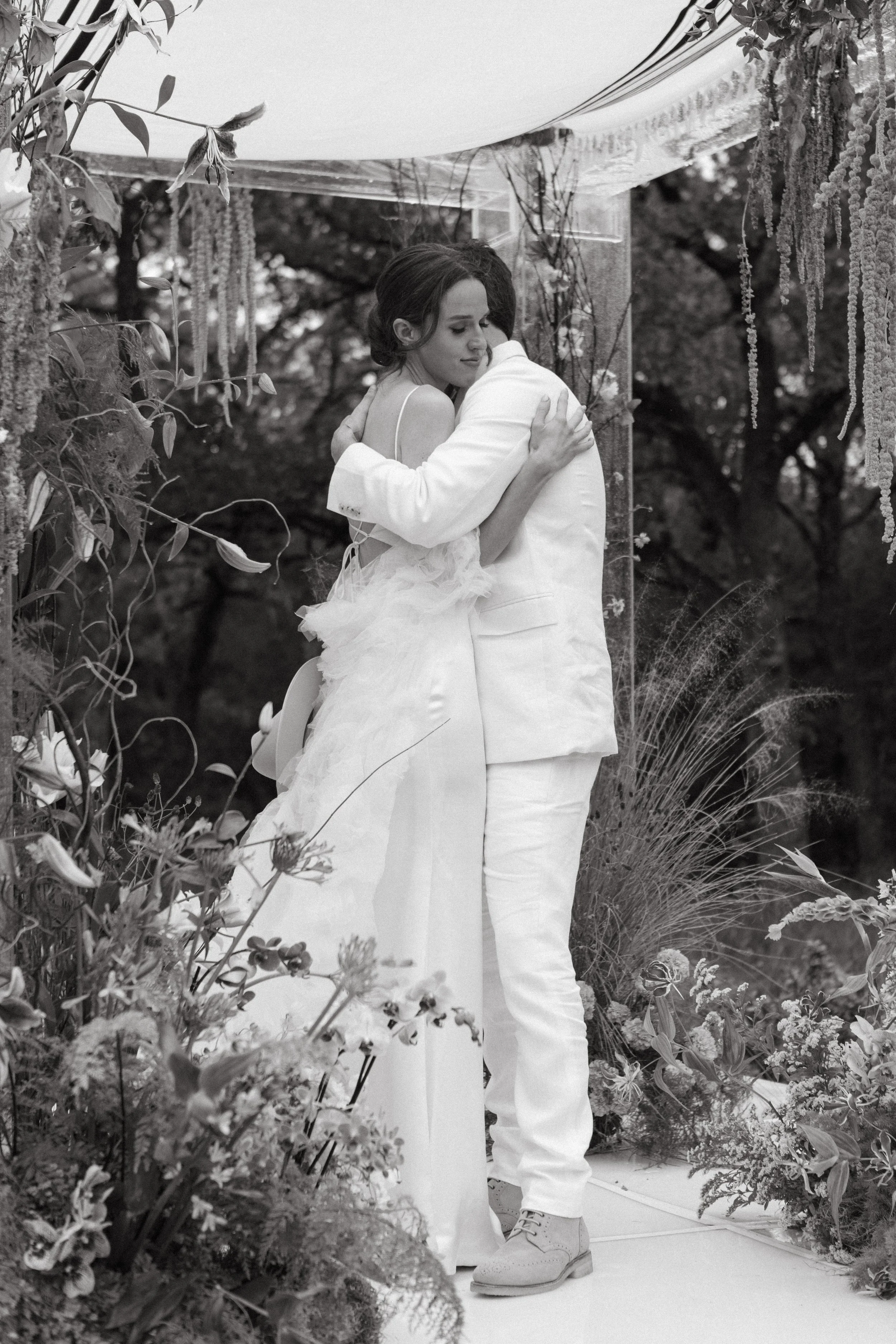 Grand-Lady-Austin-Wedding-Disco-Cowboy-Garden-Austin-Texas-Documentary-Candid-Film-Nontraditional-Modern-Laidback-High-End-Intimate-Luxury-Country-Editorial-42.jpg