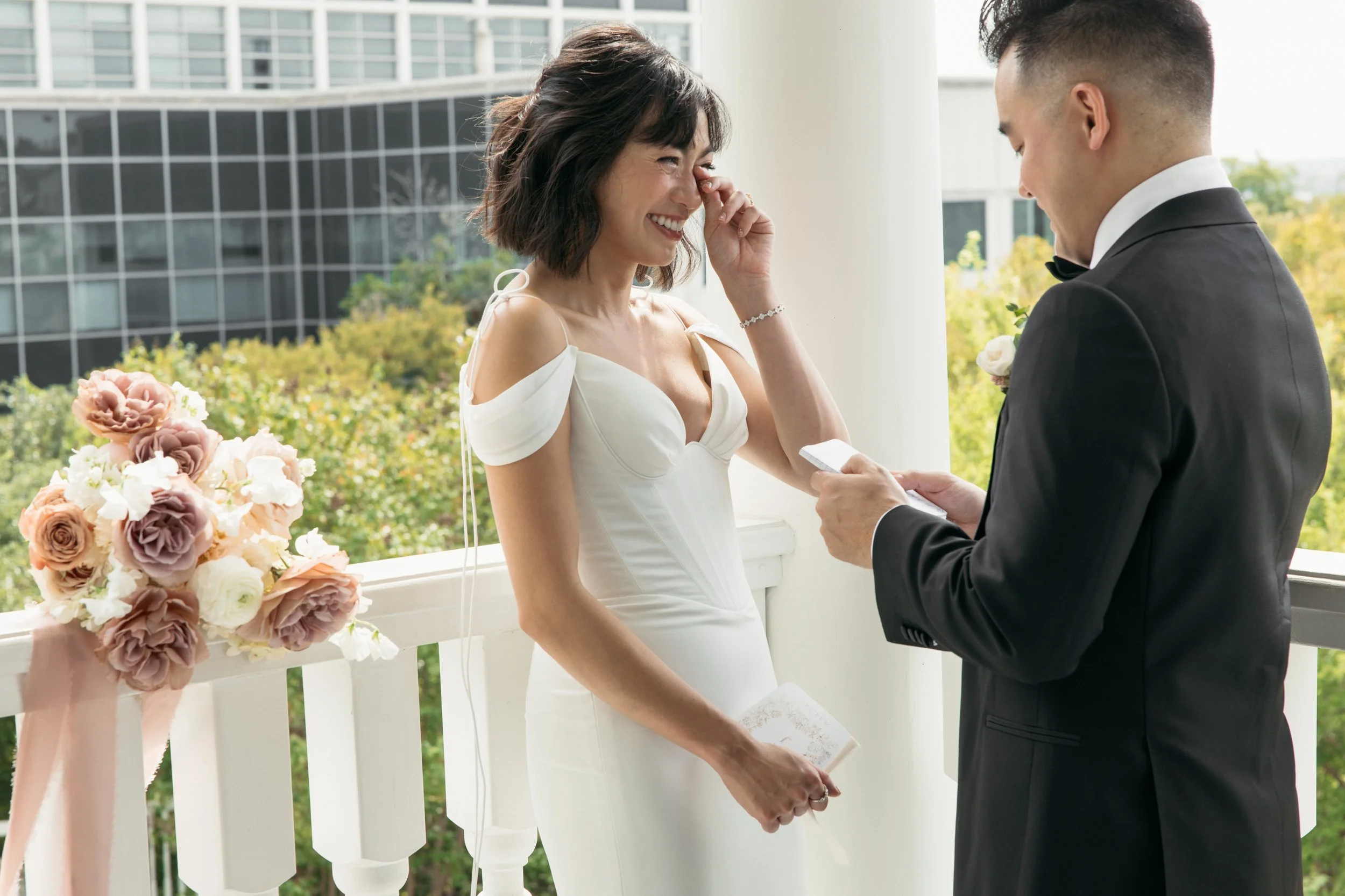 The-Allan-House-Wedding-Photographer-Luxury-High-End-Documentary-Candid-Film-Elegant-Timeless-Editorial-Asian-Vietnamese-Modern-Wedding-Pride-Prejudice-Austin-Texas-22.jpg