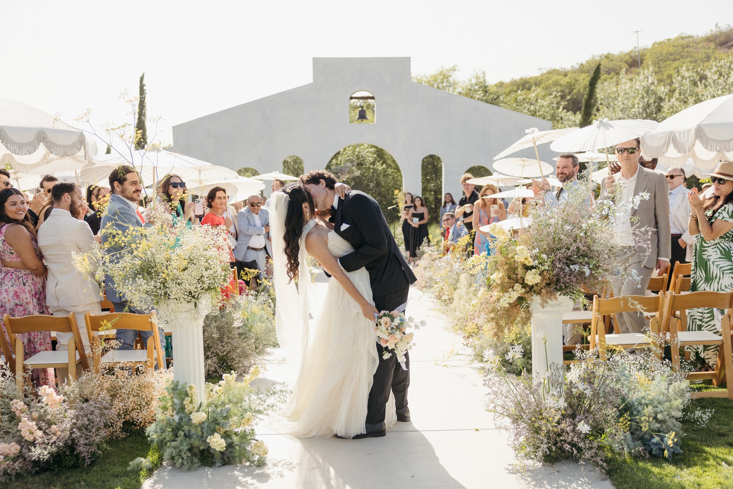 Jeune-perche-wedding-photographer-san-diego-fallbrook-california-documentary-luxury-editorial-elevated-fashion-whimsical-timeless-candid-film-analog-high-end-effortless-wedding-photos-127.jpg