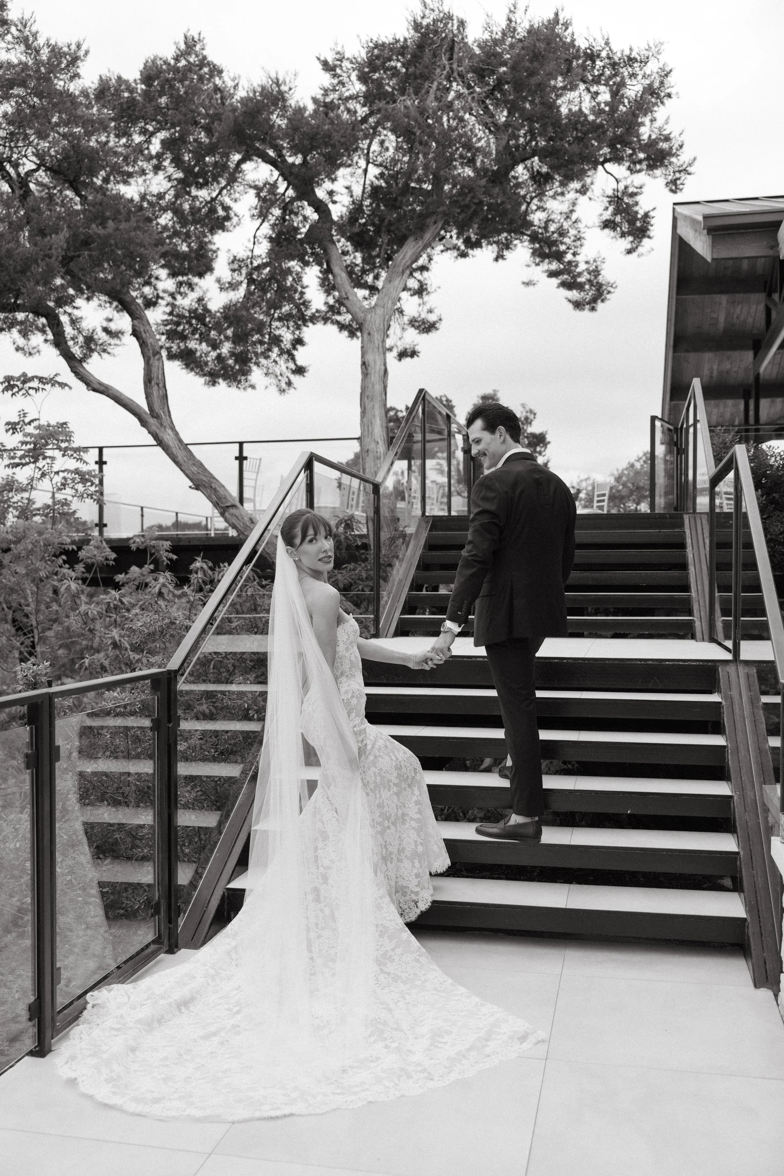 Videre-Estate-Austin-Texas-Wedding-Photographer-Dana-Harel-Design-Kentucky-Derby-Black-White-Attire-Christian-Louboutin-Minimal-Florals-Drapery-Romantic-Classy-Luxury-Editorial-Film-Candid-Documentary-067.jpg