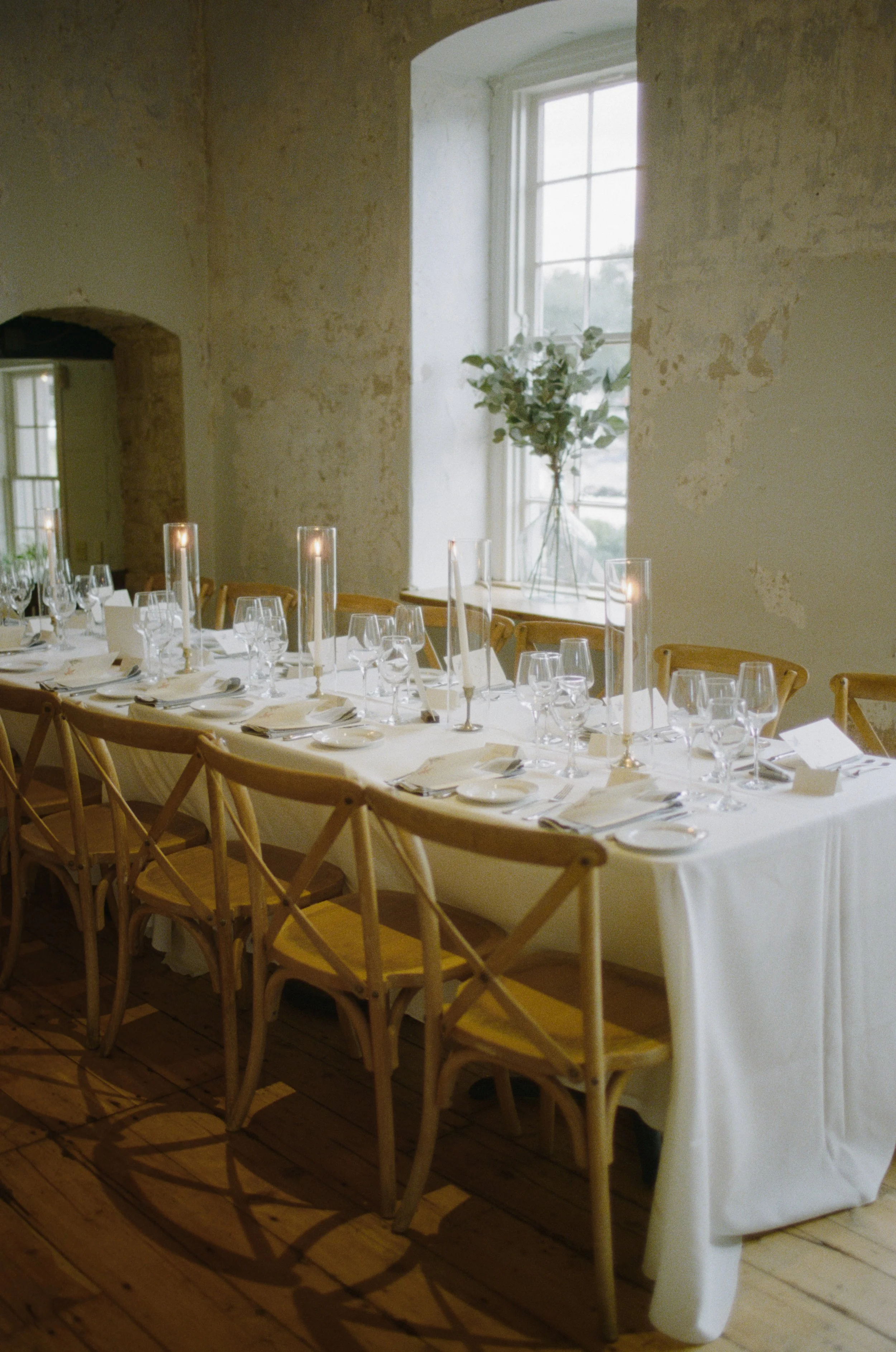 Good Seed Florals wedding reception details at Hotel Lulu, Round Top TX — editorial documentary photography by Lauren Nicole