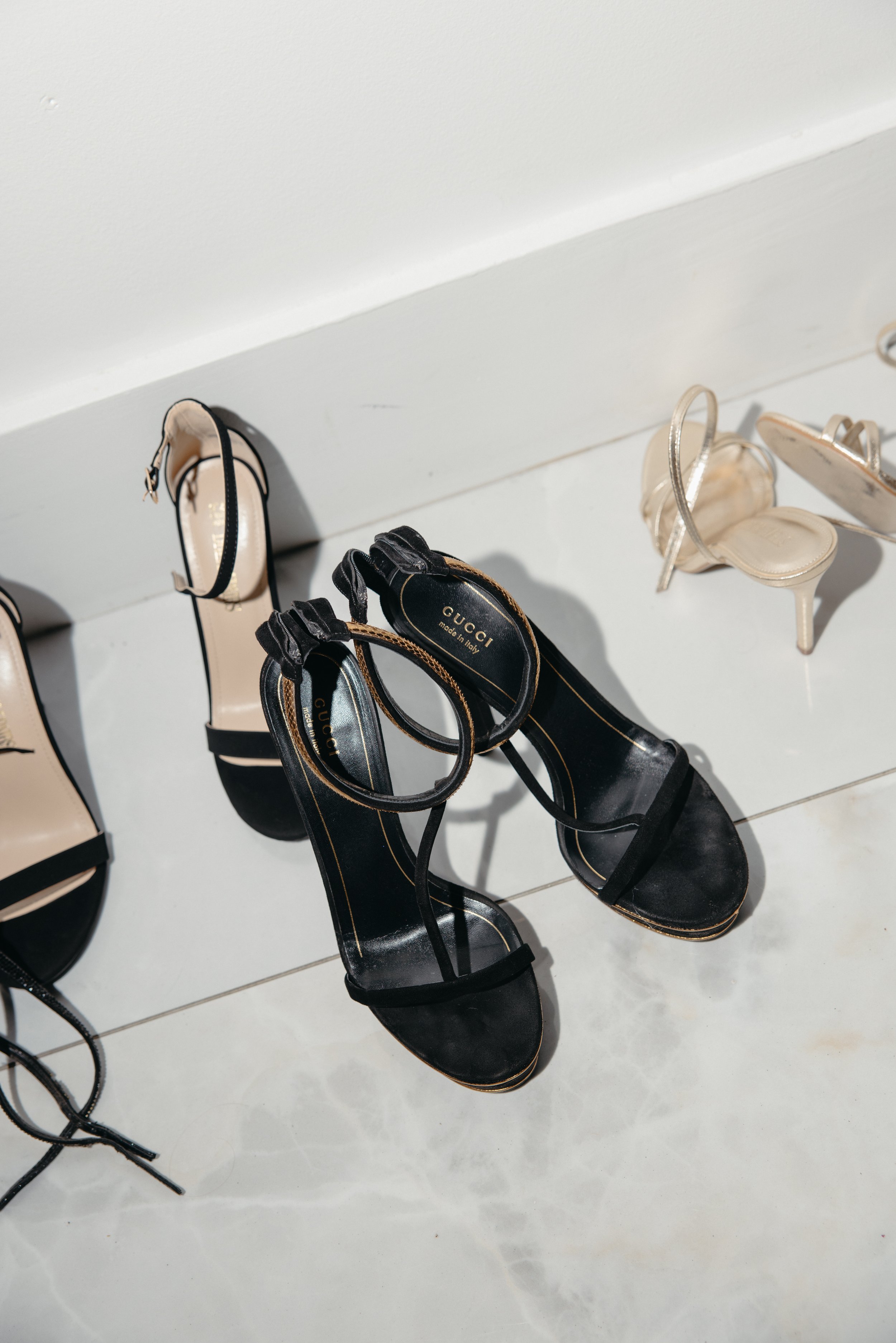 Videre-Estate-Austin-Texas-Wedding-Photographer-Dana-Harel-Design-Kentucky-Derby-Black-White-Attire-Christian-Louboutin-Minimal-Florals-Drapery-Romantic-Classy-Luxury-Editorial-Film-Candid-Documentary-105.jpg