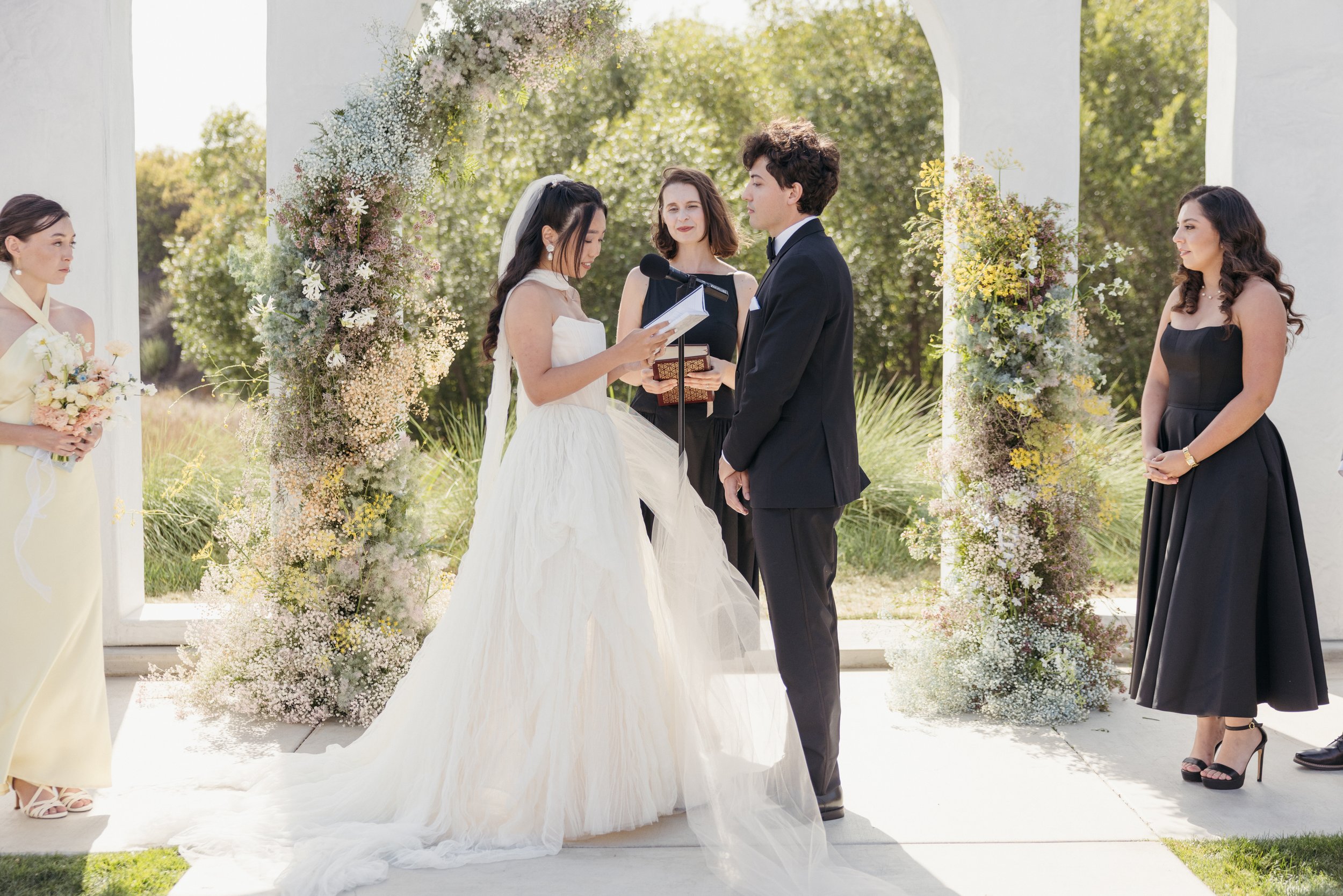 Jeune-perche-wedding-photographer-san-diego-fallbrook-california-documentary-luxury-editorial-elevated-fashion-whimsical-timeless-candid-film-analog-high-end-effortless-wedding-photos-113.jpg