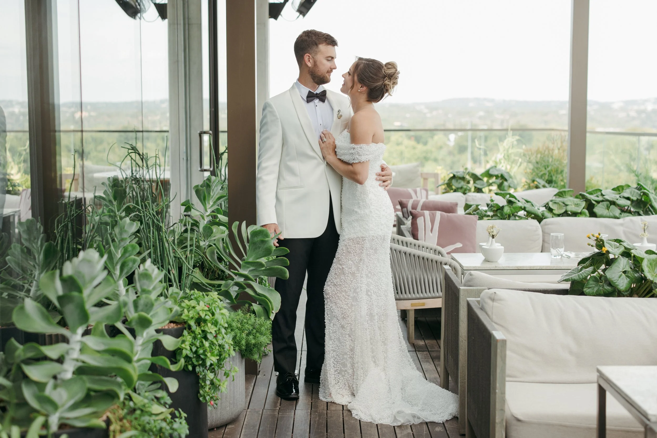 The-Loren-Hotel-Austin-Texas-Wedding-Photographer-K-Laine-Co-Austin-Riviera-Remi-and-Gold-Florals-Uchi-Restaurant-Hera-Couture-KYHA-High-Fashion-Editorial-Documentary-Film-Candid-Photos-001-36.jpg