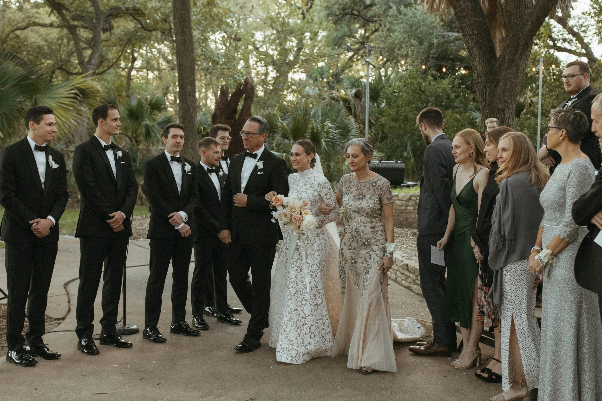 laguna-gloria-documentary-editorial-wedding-photographer-austin-texas-the-contemporary-museuem-wedding-venue-36th-street-events-wedding-planner-dany-tabet-sarah-seven-wedding-dress-timeless-classy-cool-girl-film-photos-095.jpg
