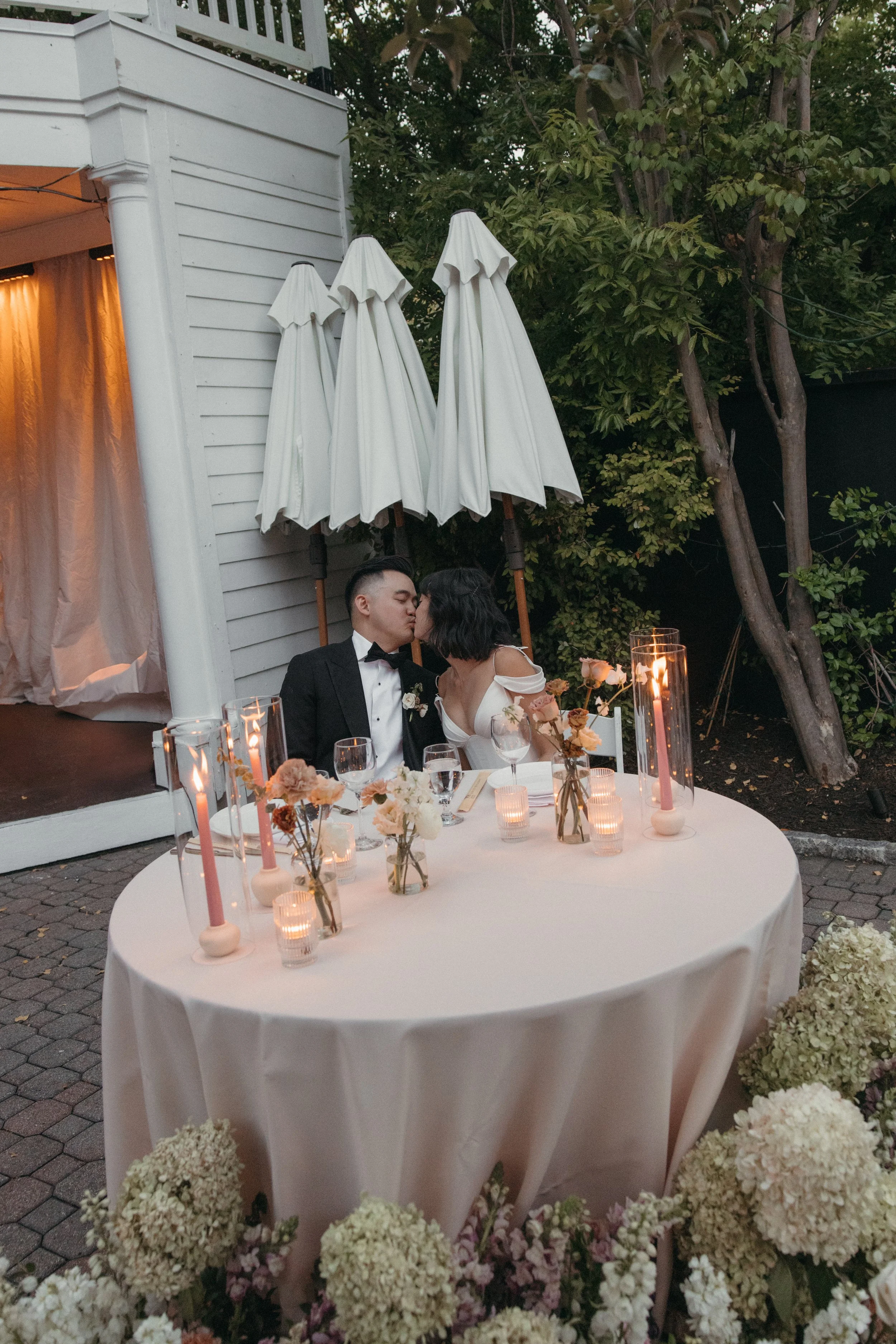 The-Allan-House-Wedding-Photographer-Luxury-High-End-Documentary-Candid-Film-Elegant-Timeless-Editorial-Asian-Vietnamese-Modern-Wedding-Pride-Prejudice-Austin-Texas-80.jpg