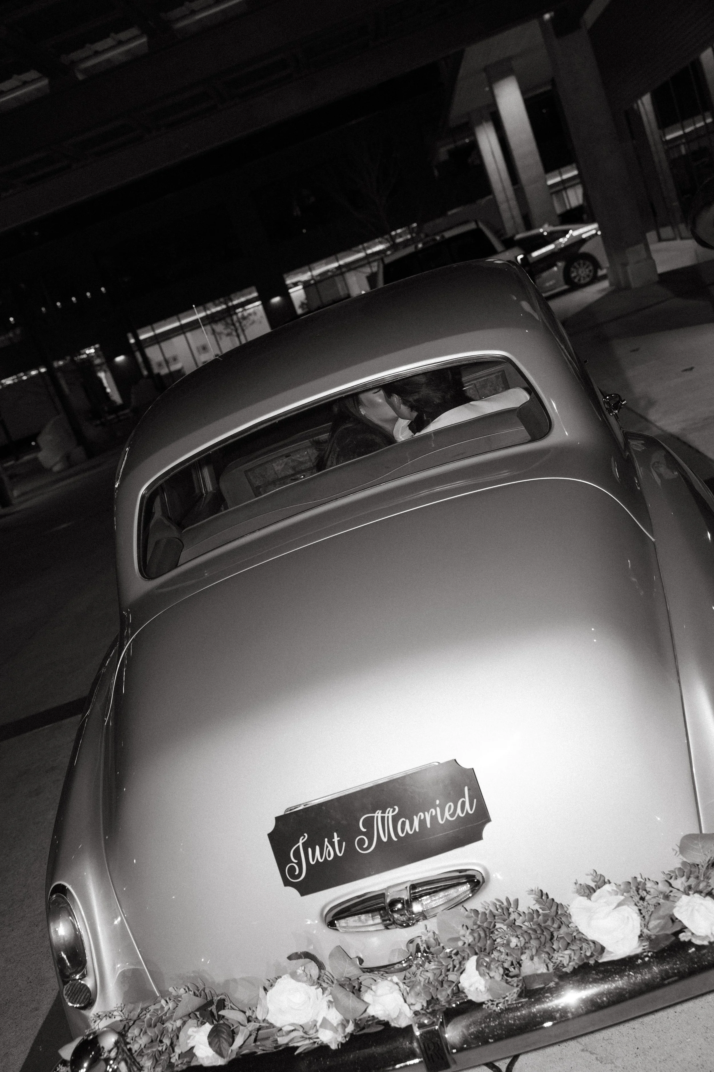 Le Tesserae wedding reception Houston Texas — Keely Thorne Events, candid documentary photography by Lauren Nicole Photo