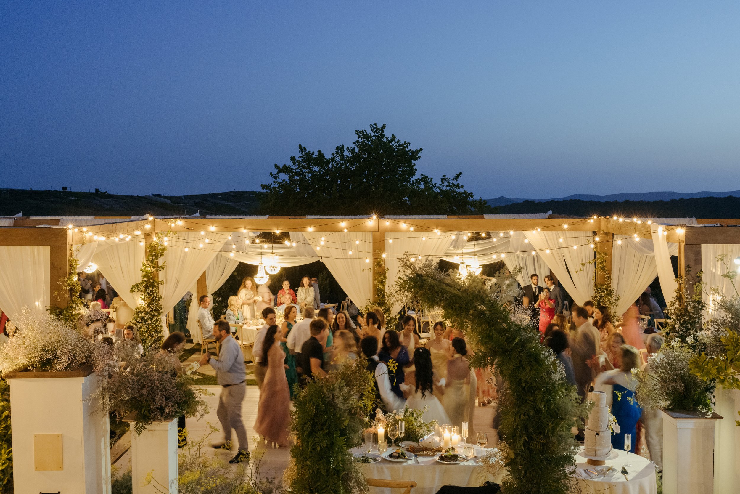 Jeune-perche-wedding-photographer-san-diego-fallbrook-california-documentary-luxury-editorial-elevated-fashion-whimsical-timeless-candid-film-analog-high-end-effortless-wedding-photos-232.jpg