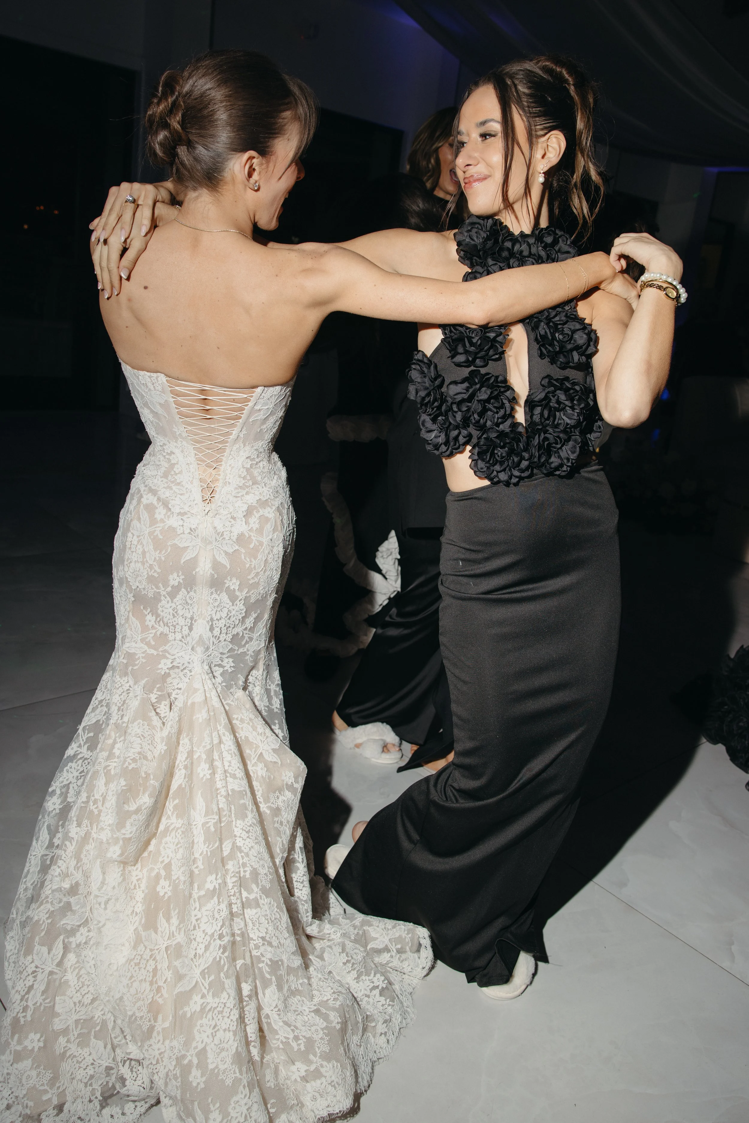 Videre-Estate-Austin-Texas-Wedding-Photographer-Dana-Harel-Design-Kentucky-Derby-Black-White-Attire-Christian-Louboutin-Minimal-Florals-Drapery-Romantic-Classy-Luxury-Editorial-Film-Candid-Documentary-095.jpg