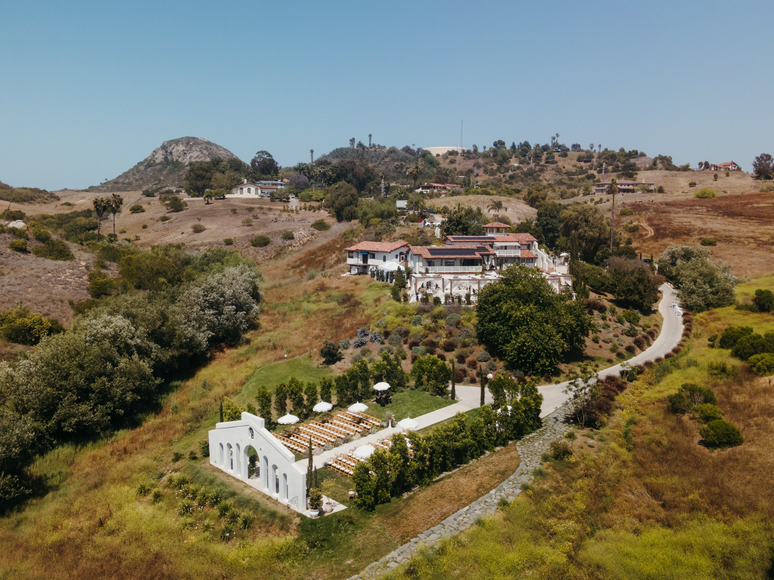 Jeune-perche-wedding-photographer-san-diego-fallbrook-california-documentary-luxury-editorial-elevated-fashion-whimsical-timeless-candid-film-analog-high-end-effortless-wedding-photos-001.jpg
