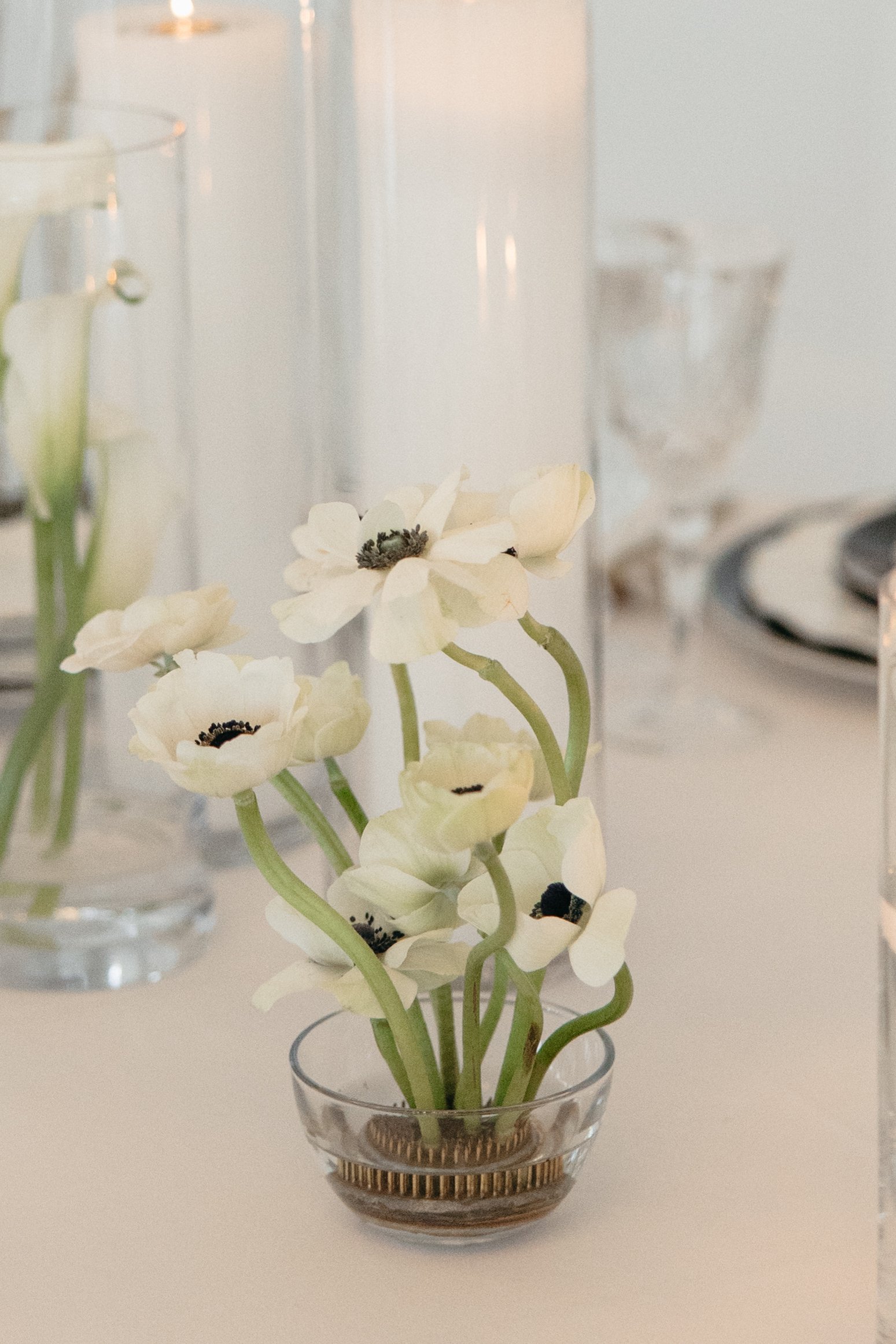 Videre-Estate-Austin-Texas-Wedding-Photographer-Dana-Harel-Design-Kentucky-Derby-Black-White-Attire-Christian-Louboutin-Minimal-Florals-Drapery-Romantic-Classy-Luxury-Editorial-Film-Candid-Documentary-060.jpg