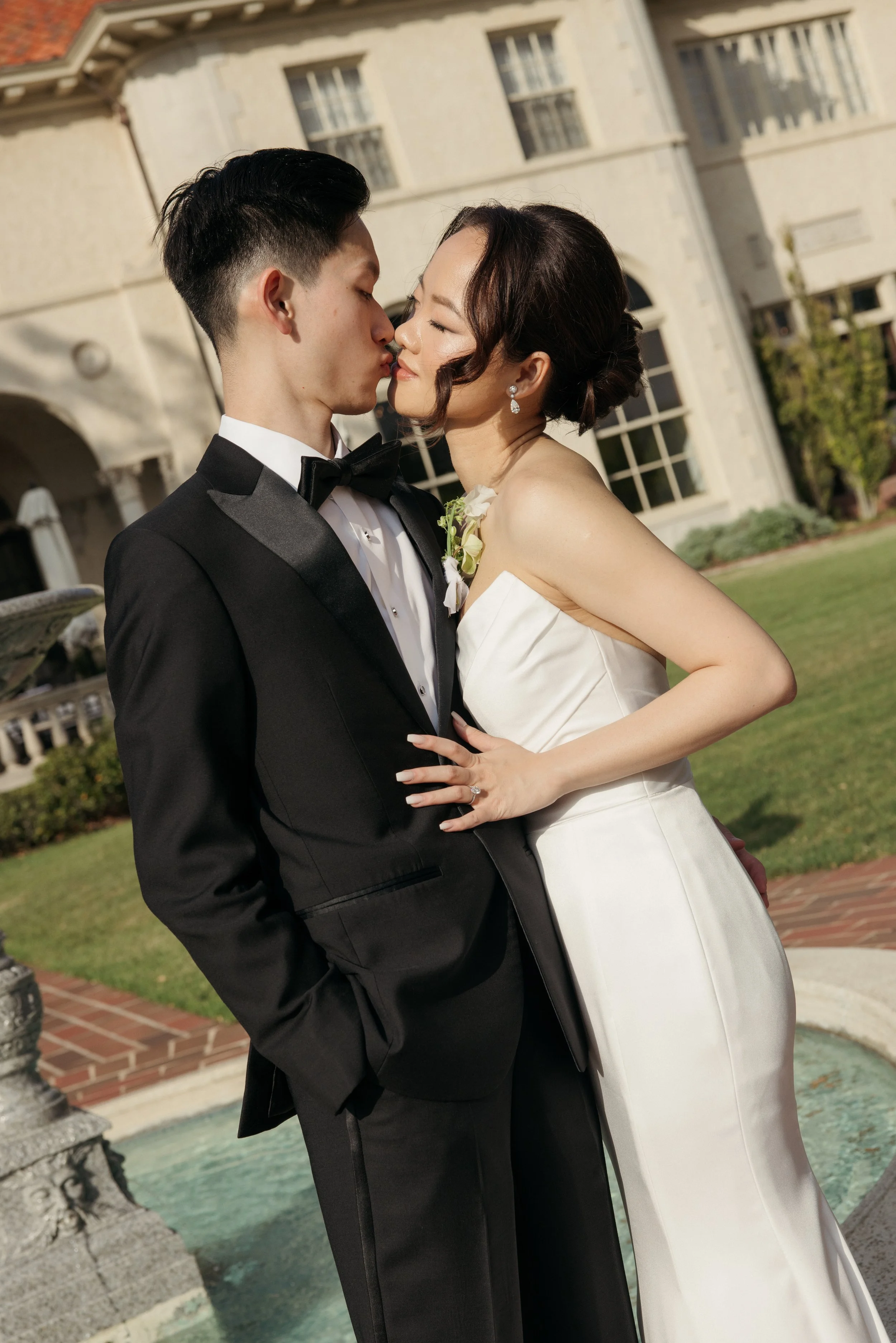 Couple portraits at Commodore Perry Estate Hyde Park Austin — luxury editorial elopement, Auberge resort photography by Lauren Nicole