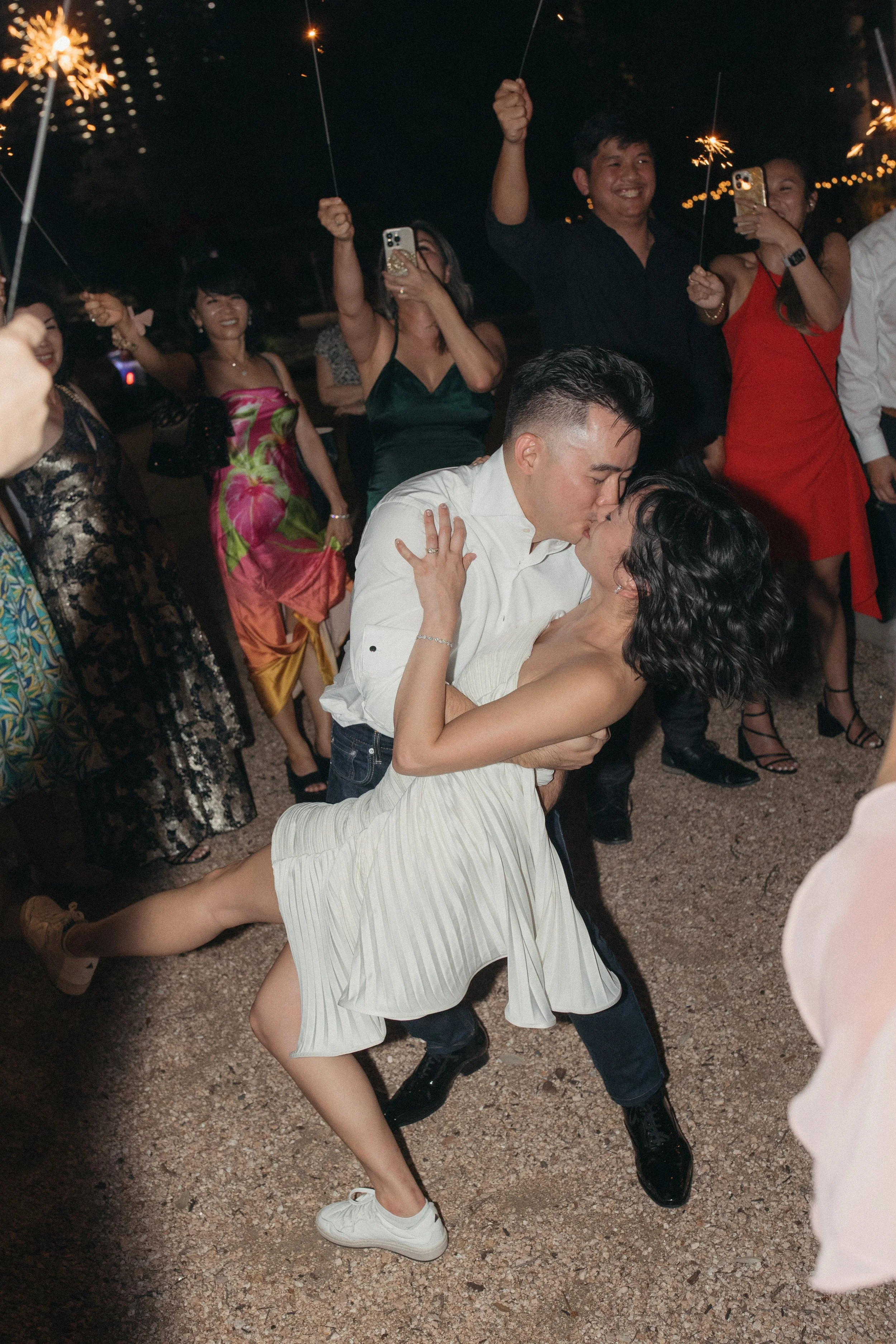 The-Allan-House-Wedding-Photographer-Luxury-High-End-Documentary-Candid-Film-Elegant-Timeless-Editorial-Asian-Vietnamese-Modern-Wedding-Pride-Prejudice-Austin-Texas-100.jpg