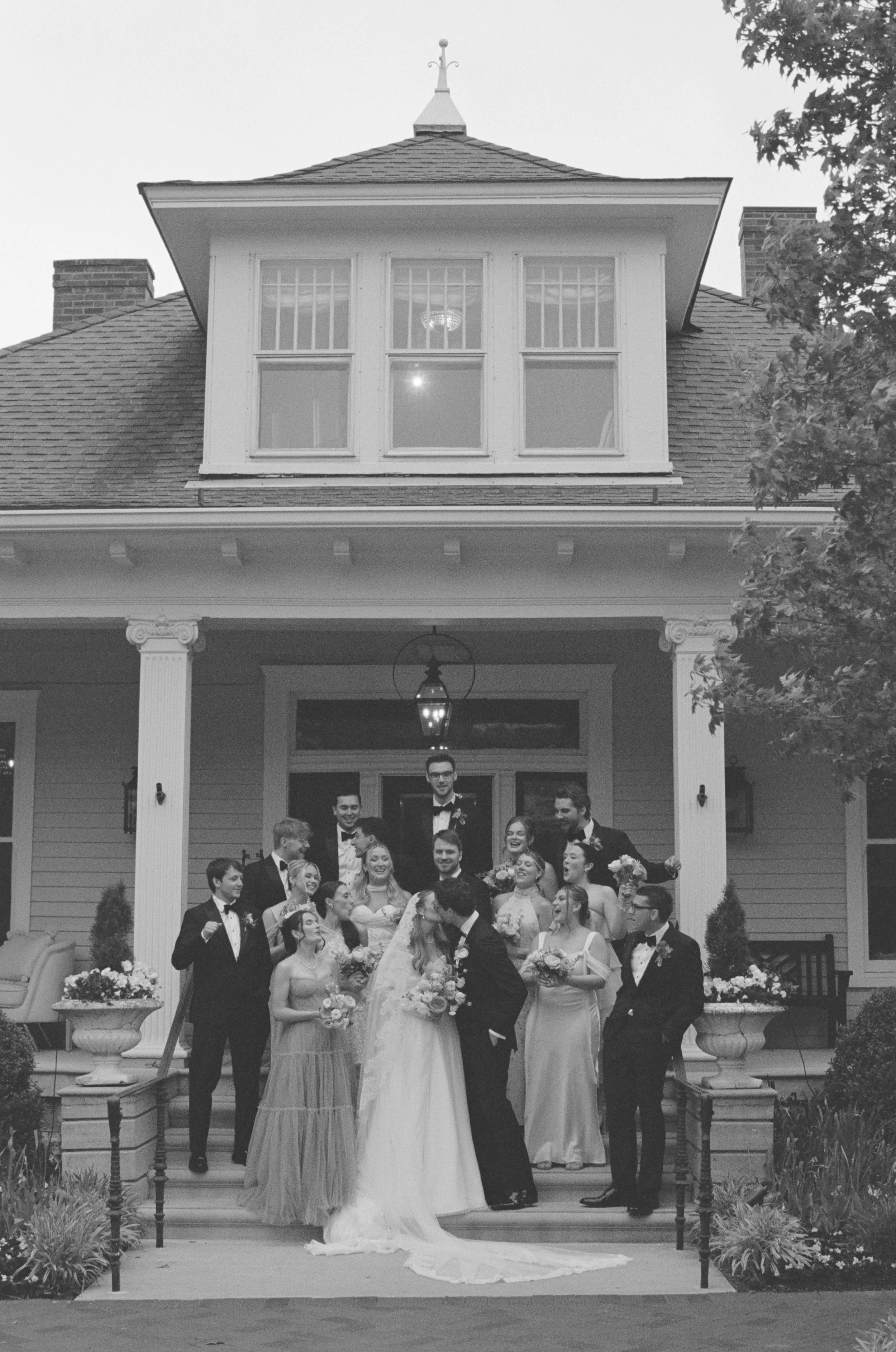 CJs-Off-The-Square-Franklin-Tennessee-Wedding-Photographer-Garden-Party-Whimsical-Romantic-Vintage-Pastel-Editorial-Timeless-Film-Analog-Candid-Documentary-Photos-060.jpg