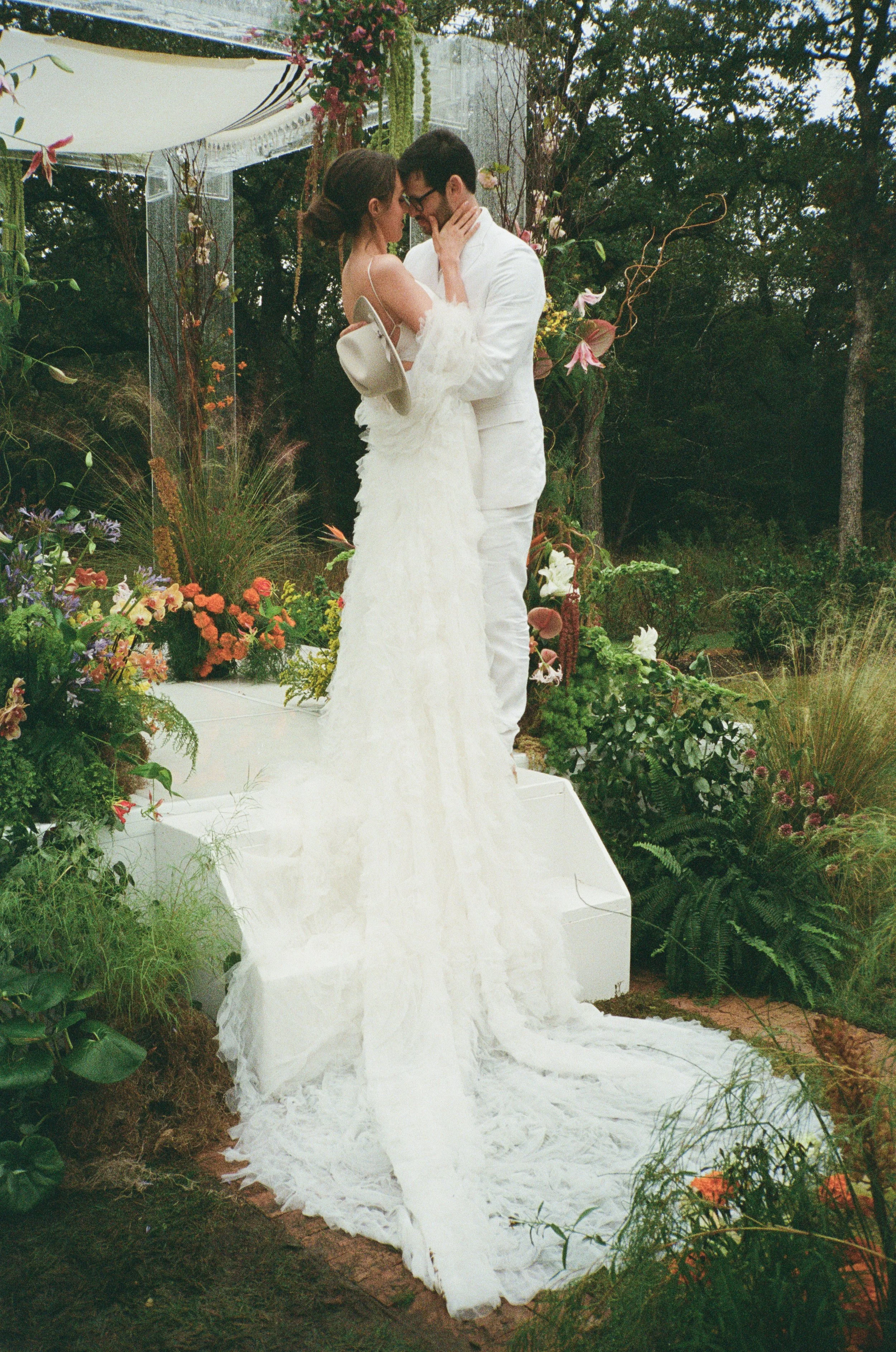 Grand-Lady-Austin-Wedding-Disco-Cowboy-Garden-Austin-Texas-Documentary-Candid-Film-Nontraditional-Modern-Laidback-High-End-Intimate-Luxury-Country-Editorial-47.jpg