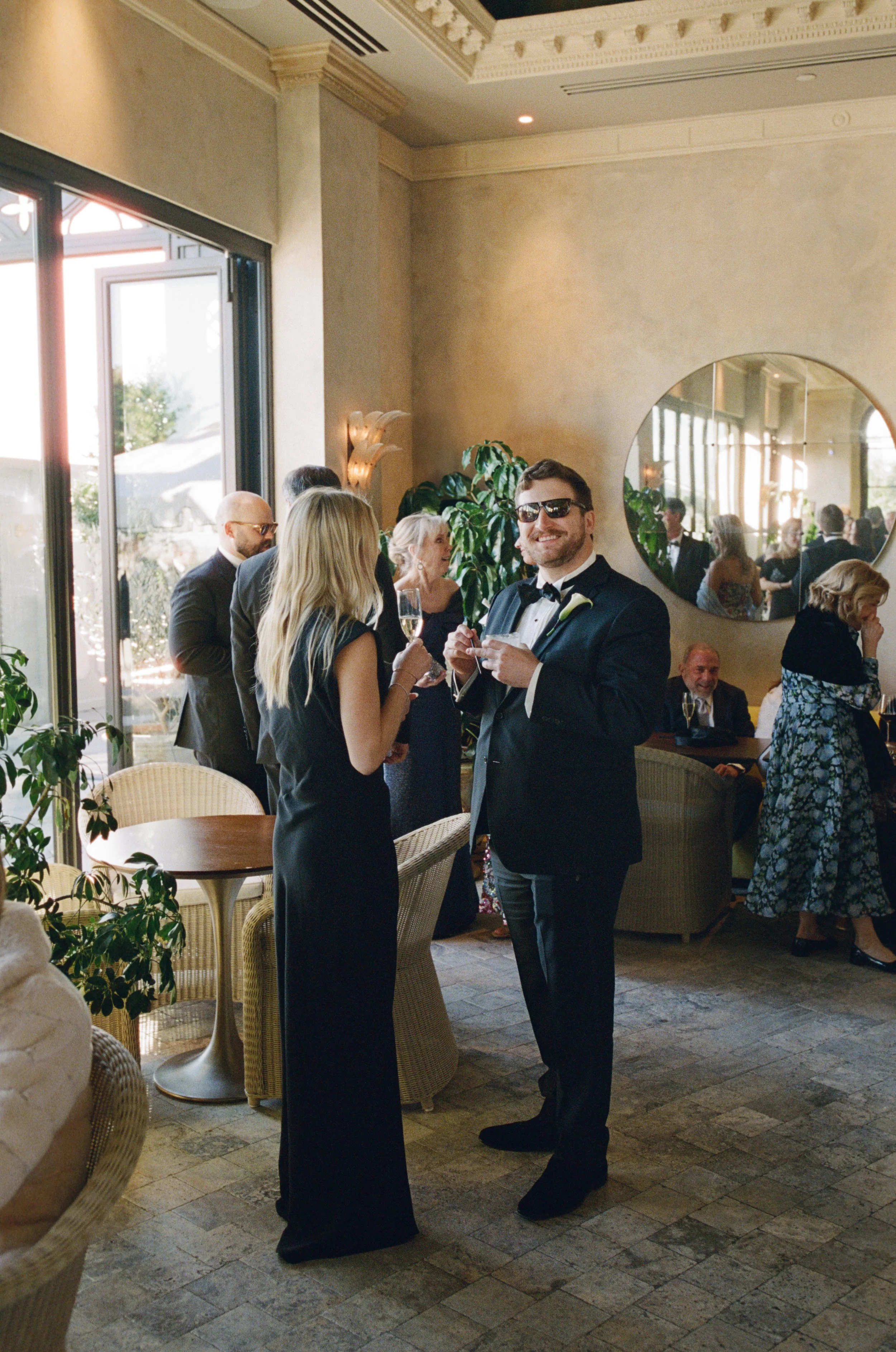 Le-Tesserae-Houston-Texas-Wedding-Photographer-Keely-Thorne-Events-Catholic-Ceremony-Anne-Barge-Navy-Blue-Ivory-Elegant-Timeless-Editorial-Documentary-Hybrid-Film-Digital-Candid-Photos-075.jpg
