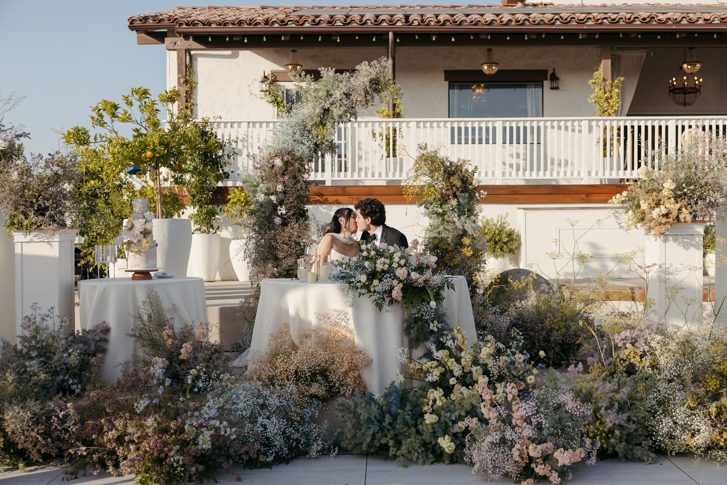 Jeune-perche-wedding-photographer-san-diego-fallbrook-california-documentary-luxury-editorial-elevated-fashion-whimsical-timeless-candid-film-analog-high-end-effortless-wedding-photos-195.jpg