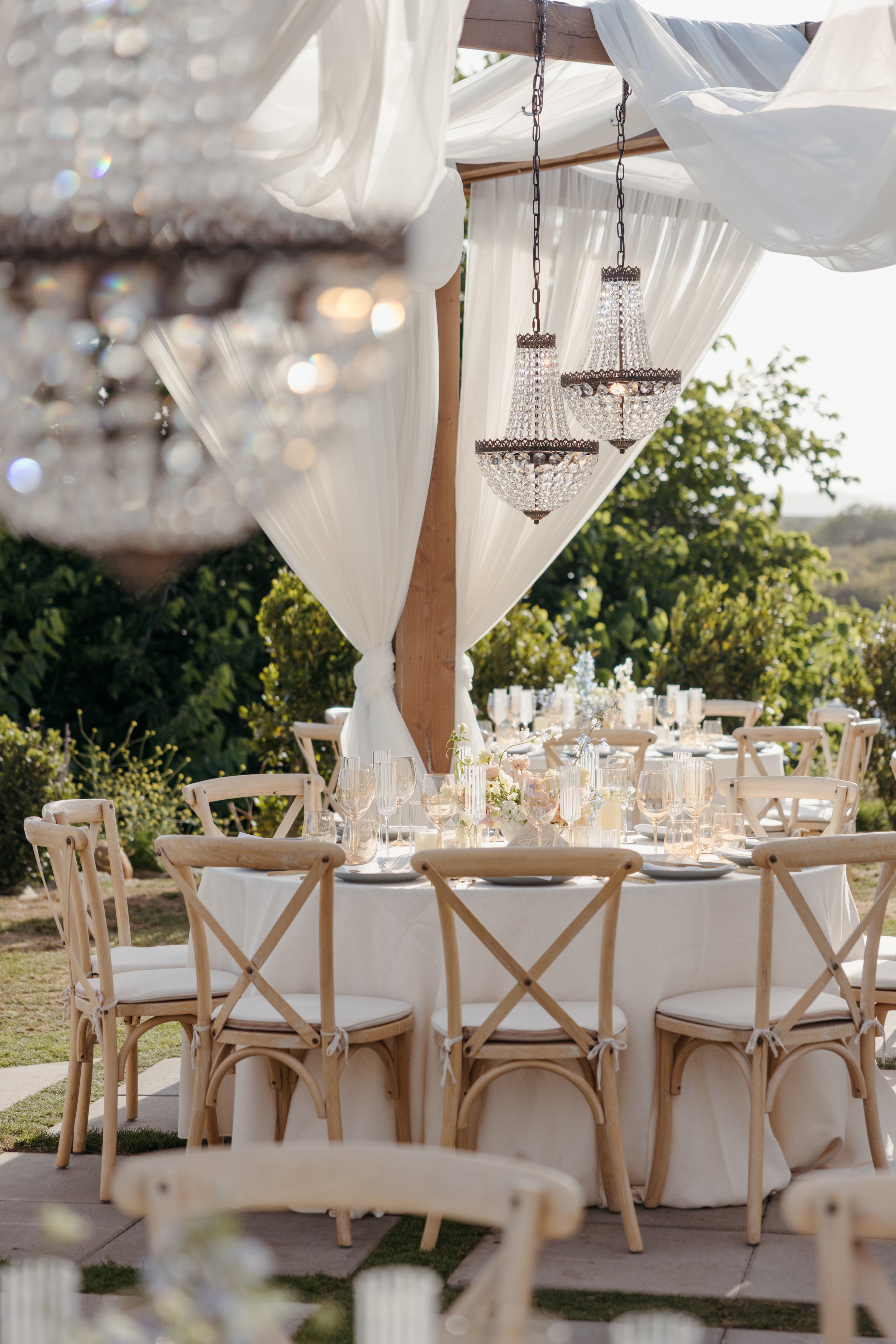 Jeune-perche-wedding-photographer-san-diego-fallbrook-california-documentary-luxury-editorial-elevated-fashion-whimsical-timeless-candid-film-analog-high-end-effortless-wedding-photos-162.jpg