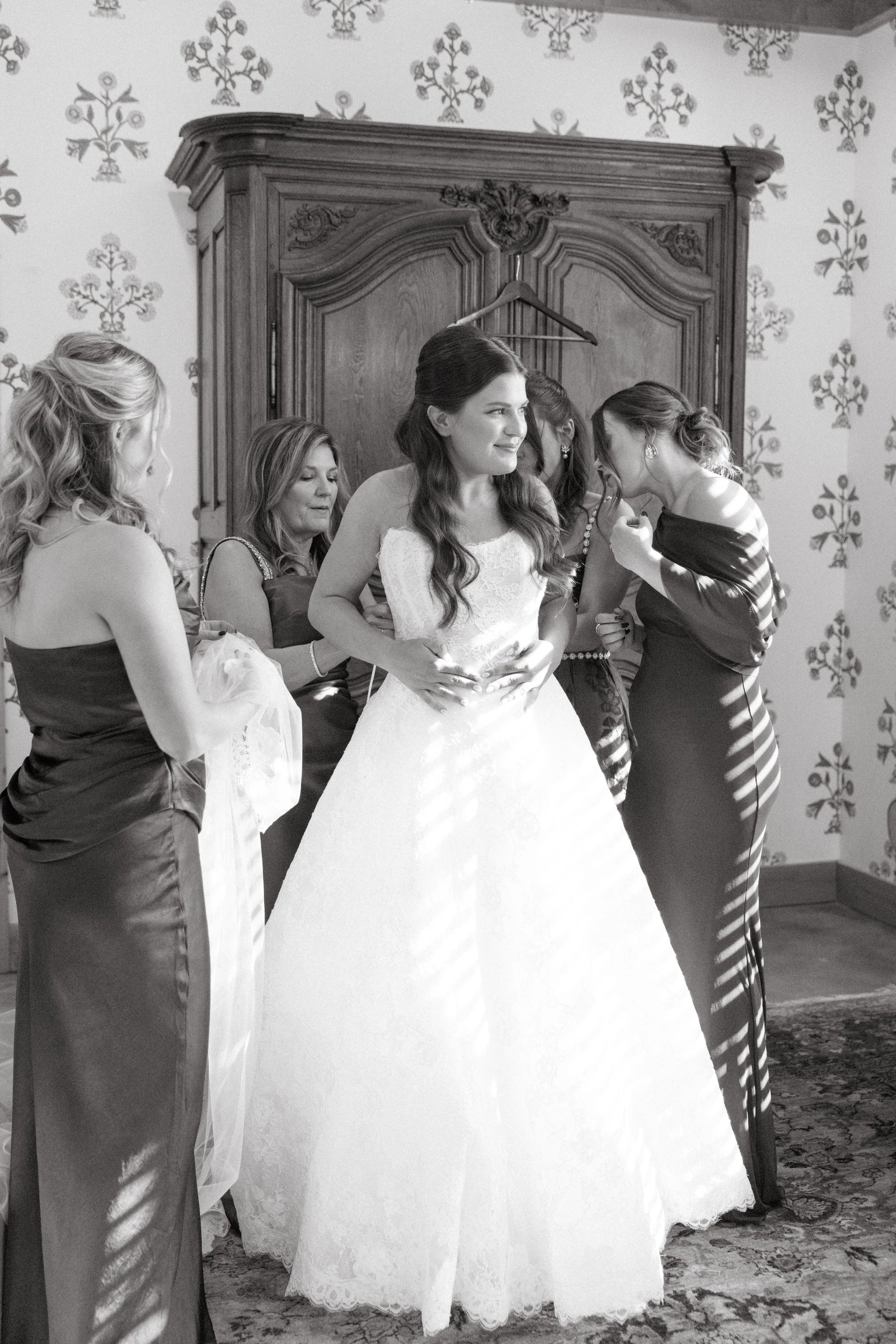 Autumn wedding at Camp Lucy Sacred Oaks, Dripping Springs Texas — floral editorial photography by Lauren Nicole Photo