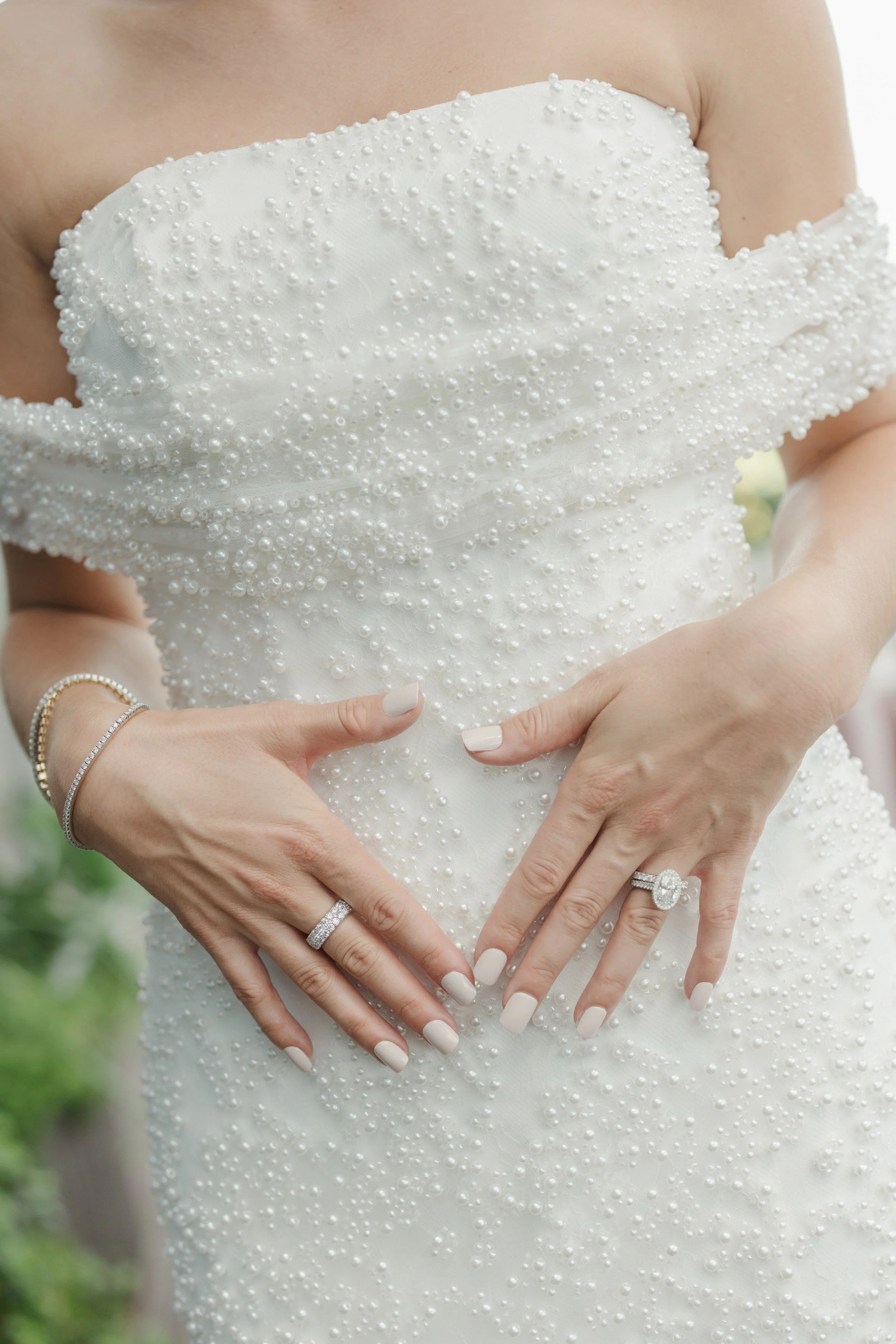 High fashion wedding at The Loren Hotel Austin Texas — K Laine Co, Remi and Gold florals, editorial photography by Lauren Nicole Photo