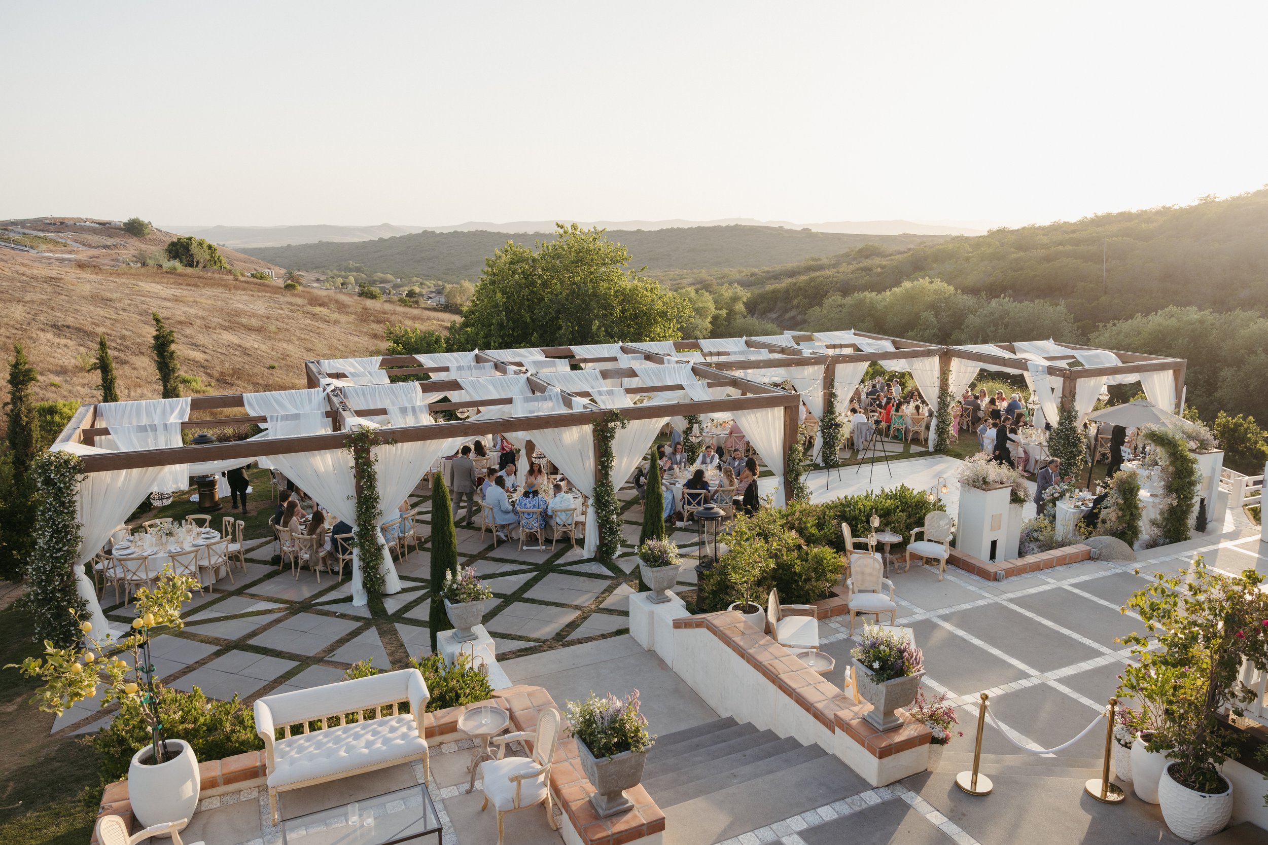 Jeune-perche-wedding-photographer-san-diego-fallbrook-california-documentary-luxury-editorial-elevated-fashion-whimsical-timeless-candid-film-analog-high-end-effortless-wedding-photos-204.jpg