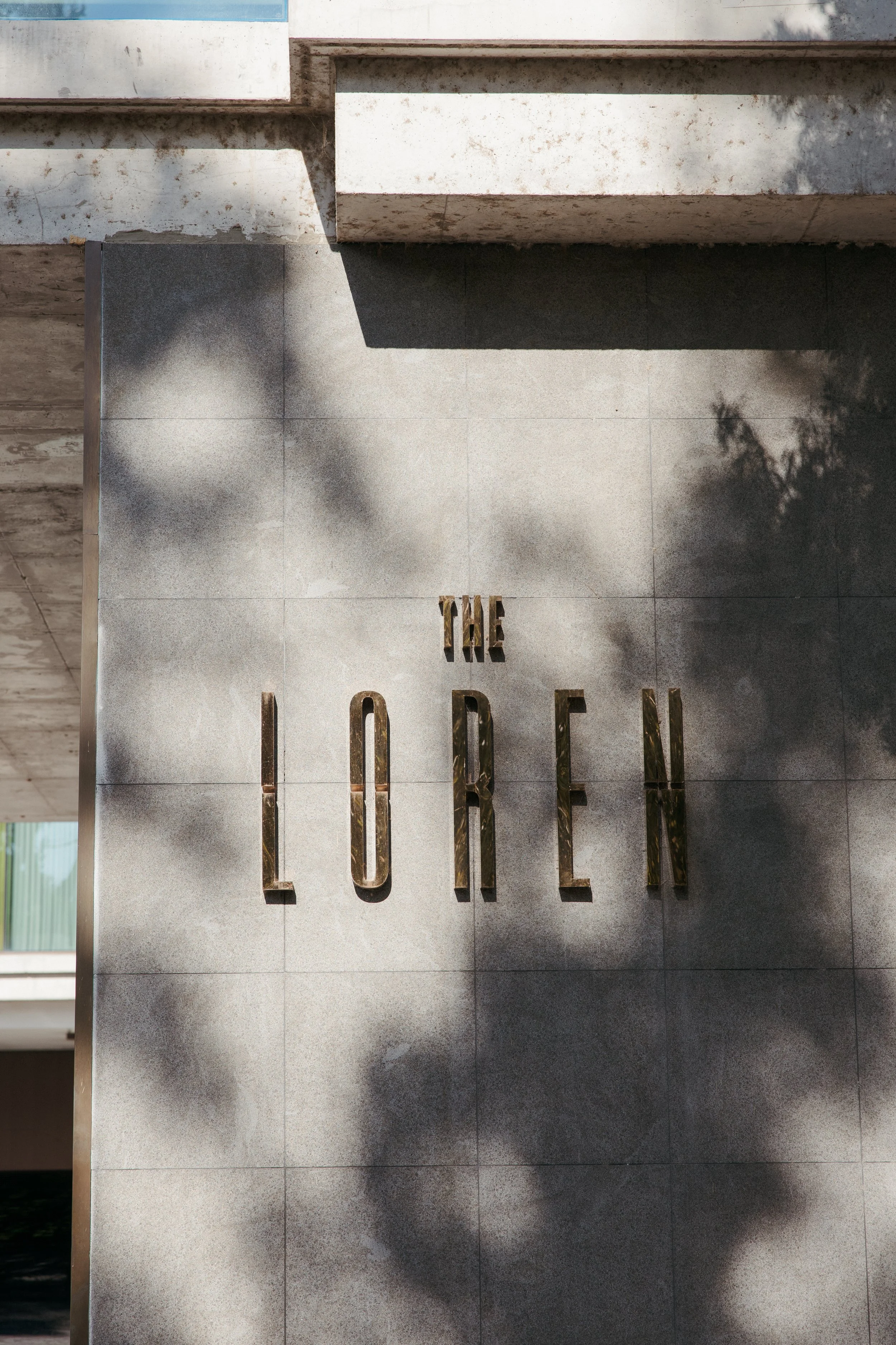 High fashion wedding at The Loren Hotel Austin Texas — K Laine Co, Remi and Gold florals, editorial photography by Lauren Nicole Photo