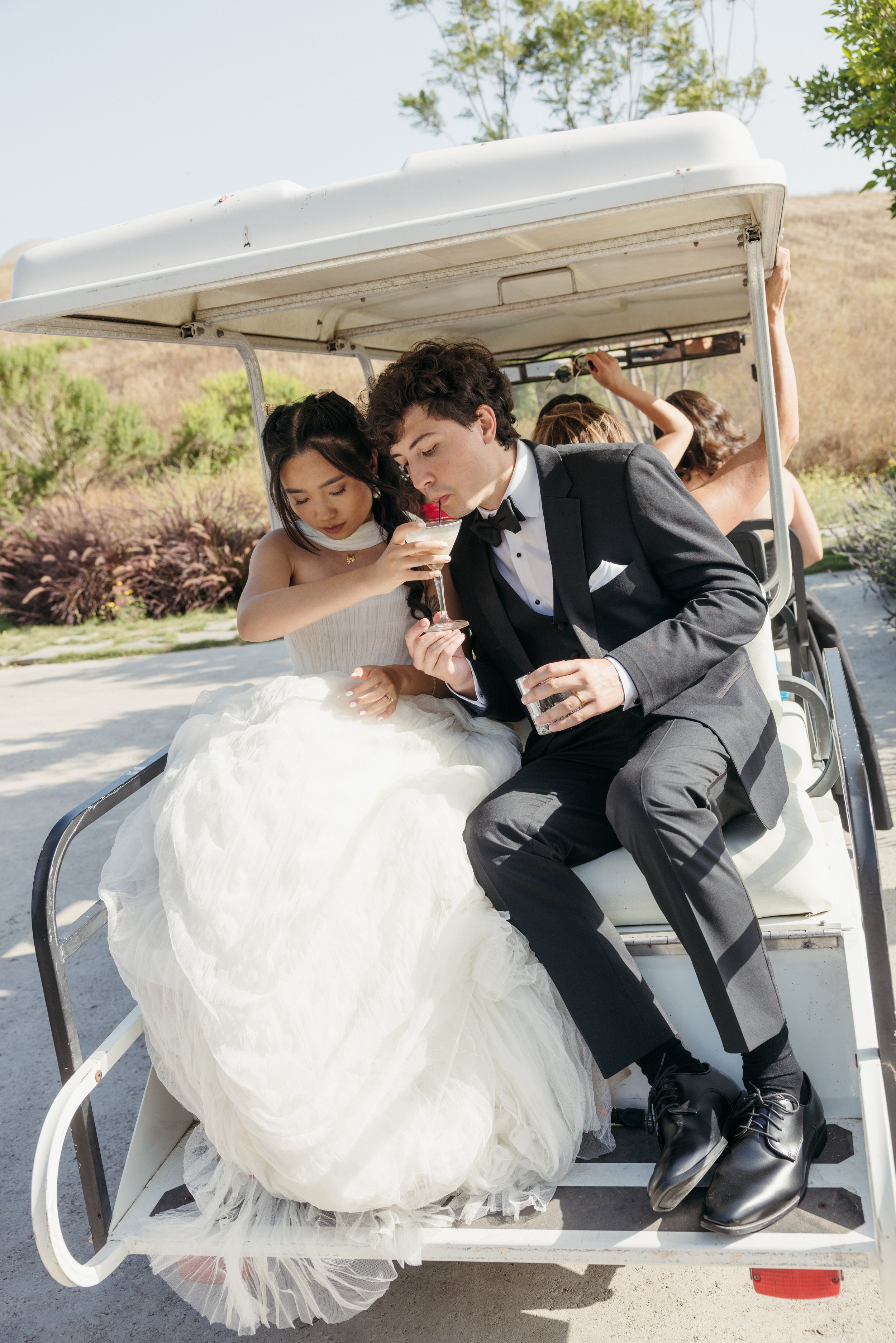 Jeune-perche-wedding-photographer-san-diego-fallbrook-california-documentary-luxury-editorial-elevated-fashion-whimsical-timeless-candid-film-analog-high-end-effortless-wedding-photos-131.jpg