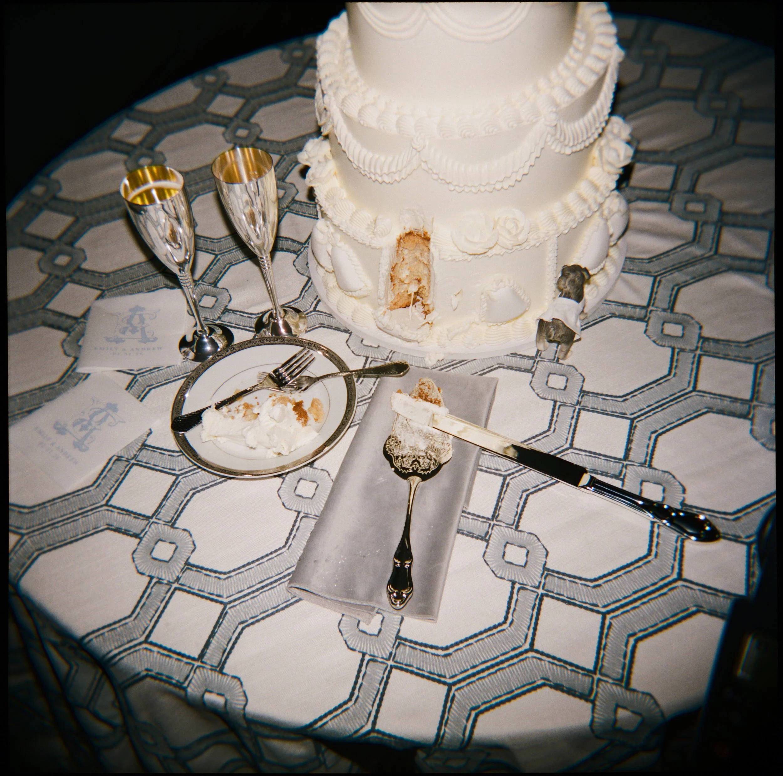 Le Tesserae wedding reception Houston Texas — Keely Thorne Events, candid documentary photography by Lauren Nicole Photo