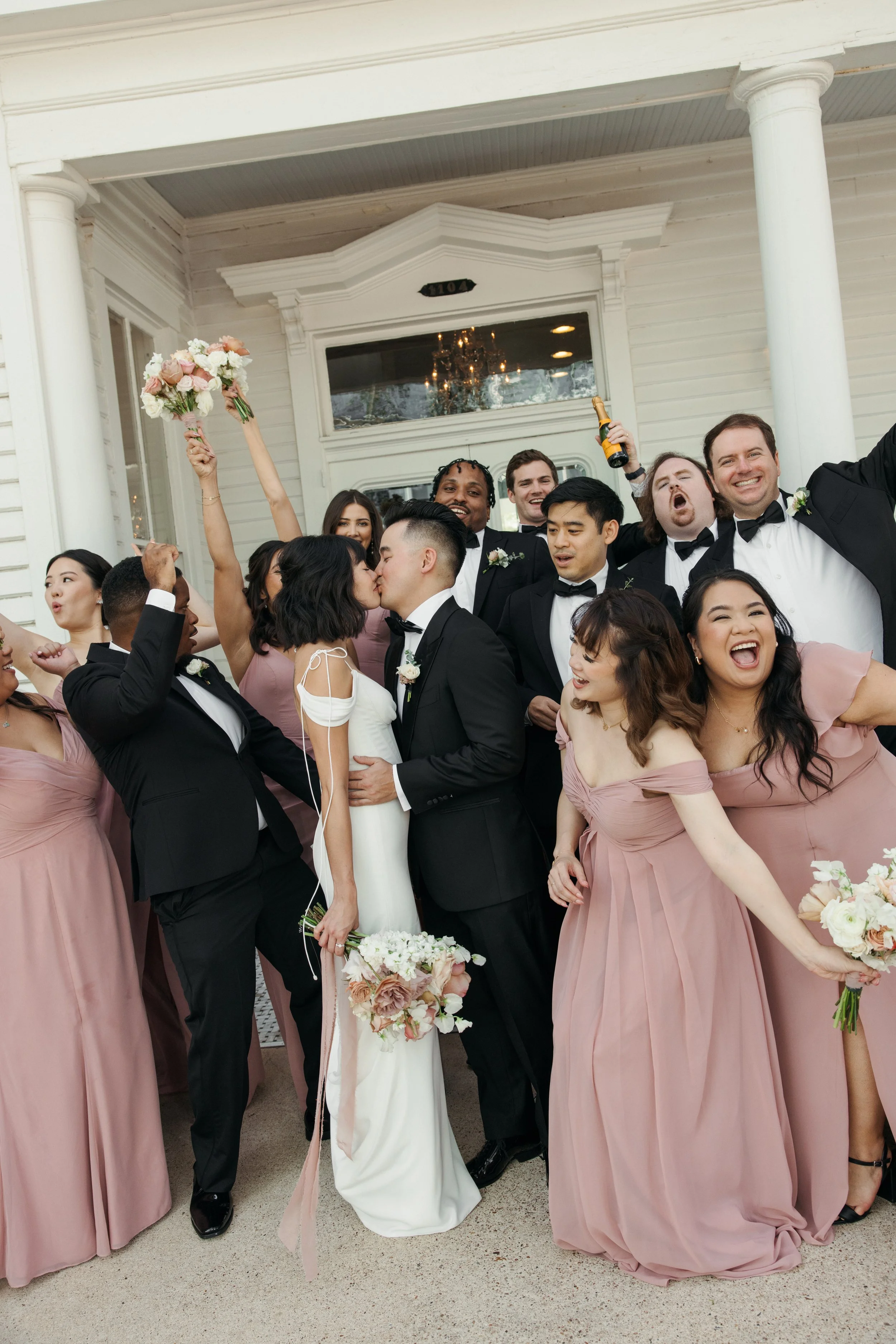 The-Allan-House-Wedding-Photographer-Luxury-High-End-Documentary-Candid-Film-Elegant-Timeless-Editorial-Asian-Vietnamese-Modern-Wedding-Pride-Prejudice-Austin-Texas-32.jpg
