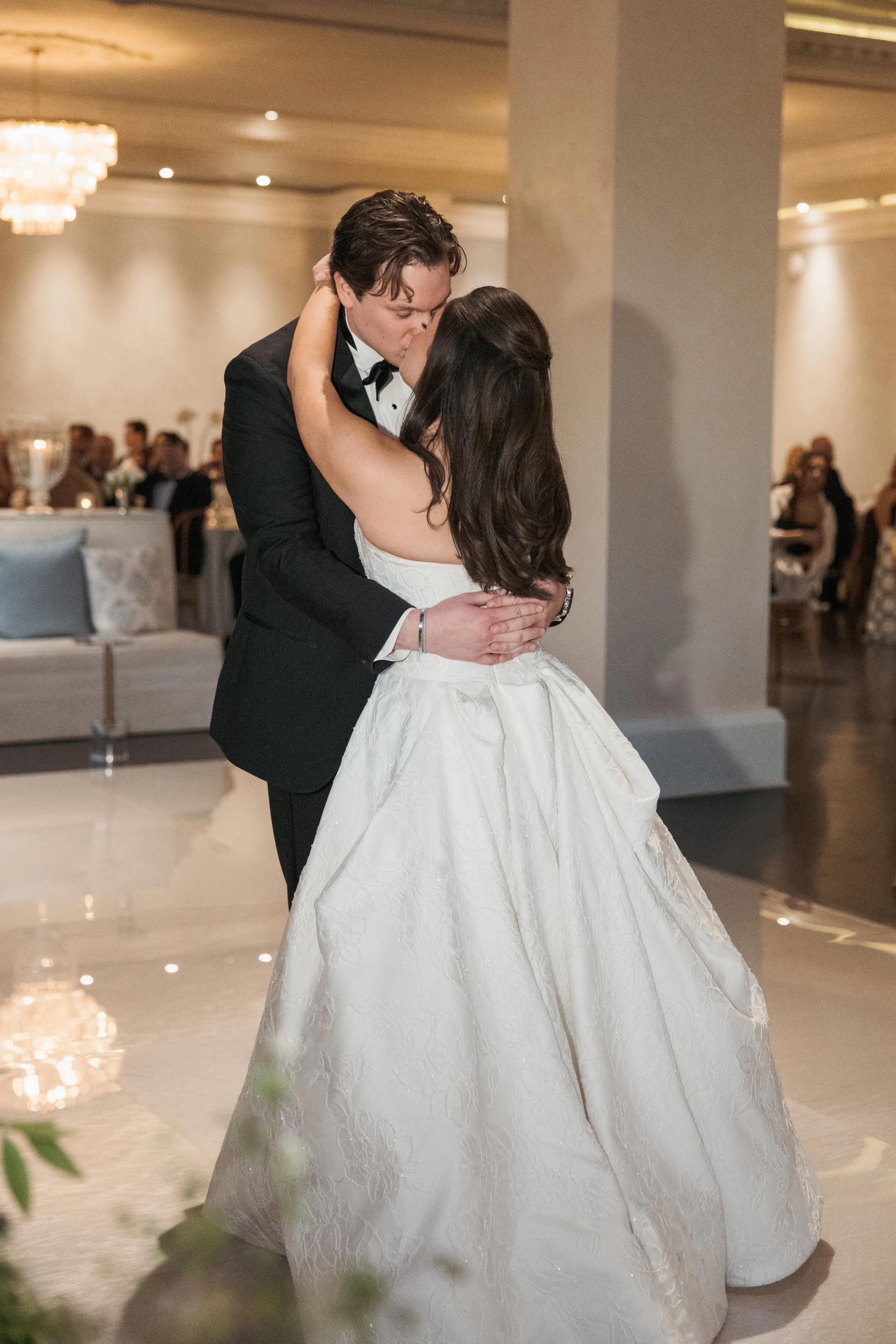 Le-Tesserae-Houston-Texas-Wedding-Photographer-Keely-Thorne-Events-Catholic-Ceremony-Anne-Barge-Navy-Blue-Ivory-Elegant-Timeless-Editorial-Documentary-Hybrid-Film-Digital-Candid-Photos-090.jpg
