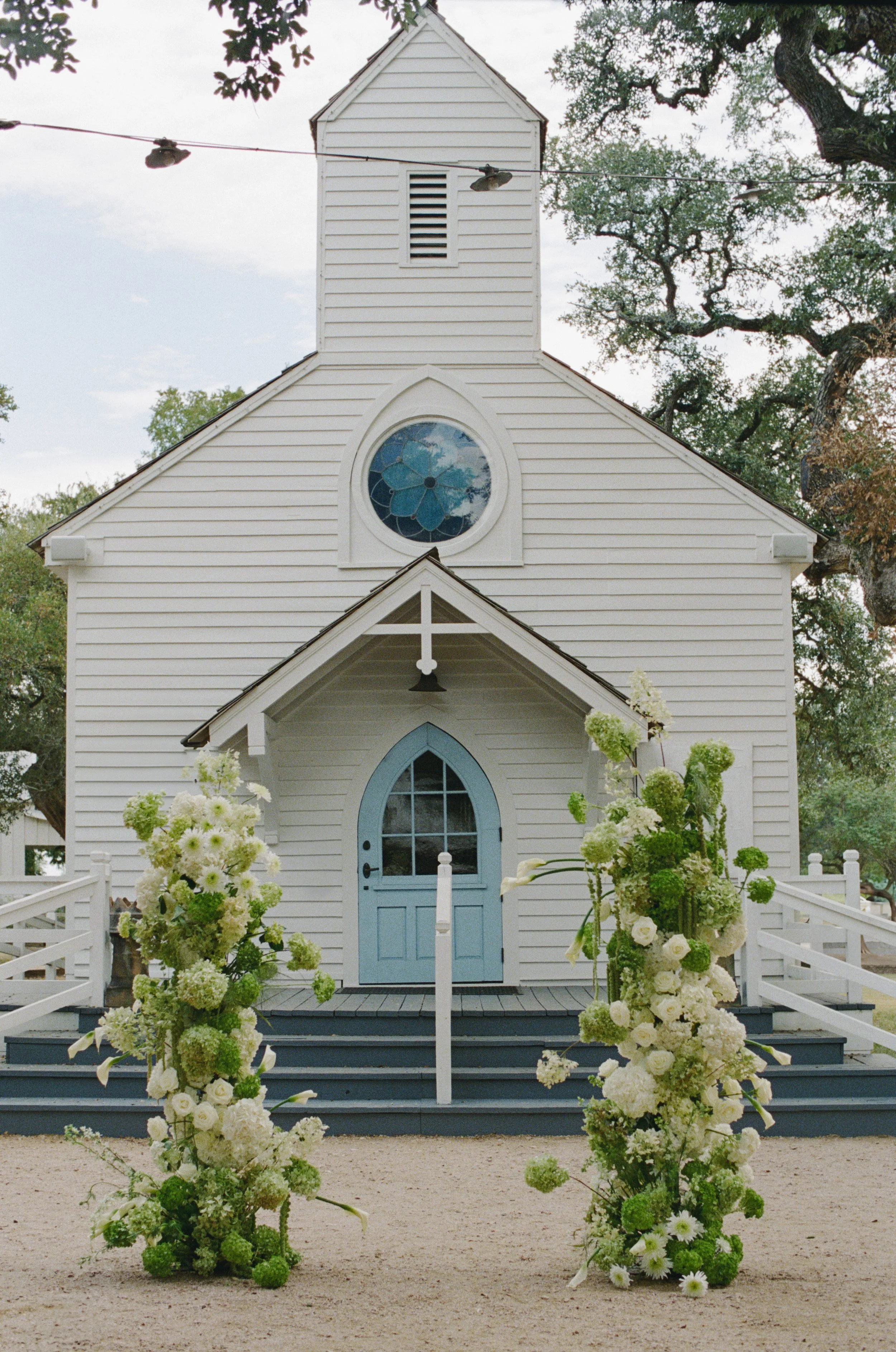 Wedding ceremony at Hotel Lulu Round Top Texas — southern chic western glam, candid film photography by Lauren Nicole Photo