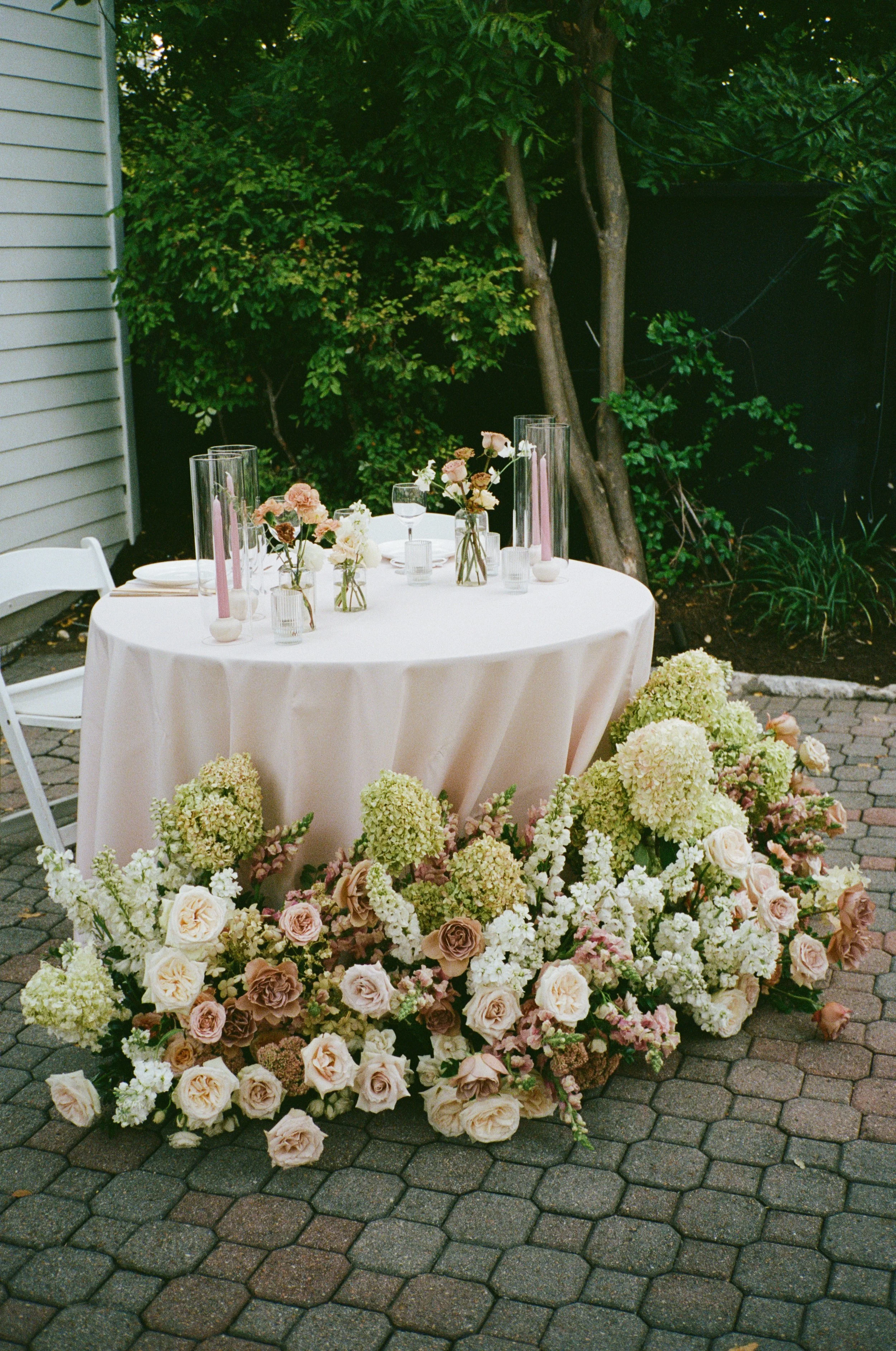 The-Allan-House-Wedding-Photographer-Luxury-High-End-Documentary-Candid-Film-Elegant-Timeless-Editorial-Asian-Vietnamese-Modern-Wedding-Pride-Prejudice-Austin-Texas-69.jpg