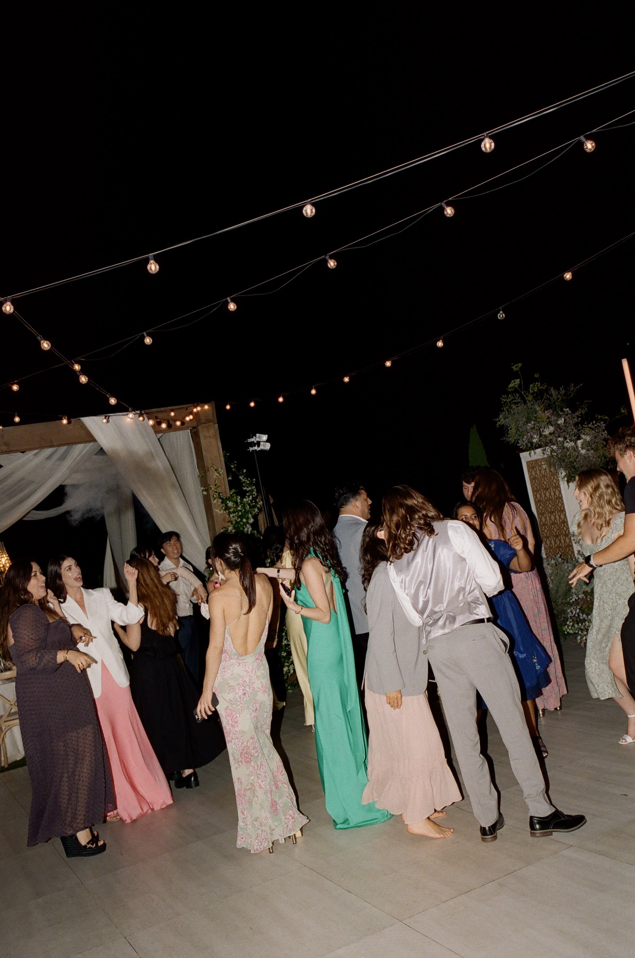 Jeune-perche-wedding-photographer-san-diego-fallbrook-california-documentary-luxury-editorial-elevated-fashion-whimsical-timeless-candid-film-analog-high-end-effortless-wedding-photos-250.jpg