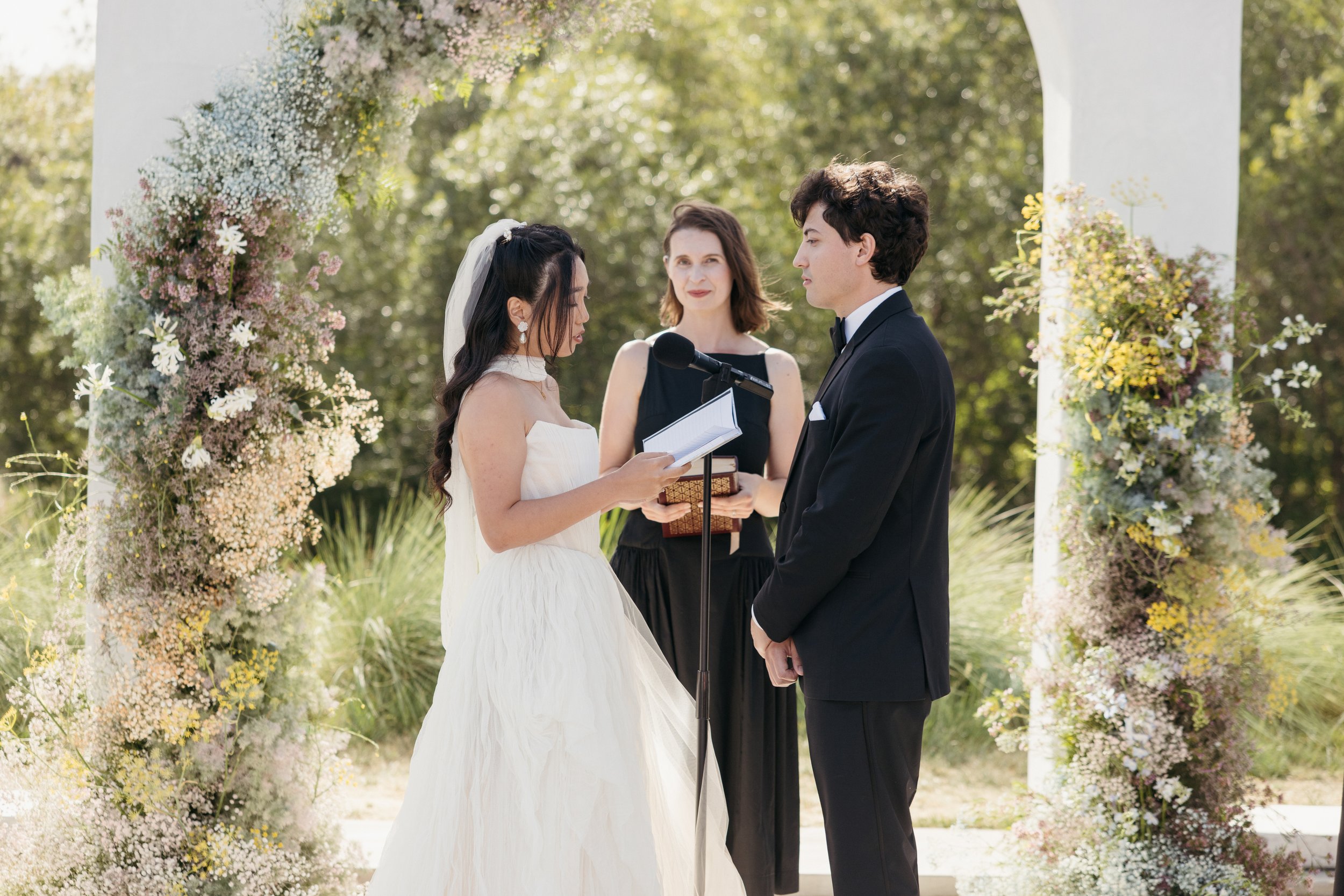 Jeune-perche-wedding-photographer-san-diego-fallbrook-california-documentary-luxury-editorial-elevated-fashion-whimsical-timeless-candid-film-analog-high-end-effortless-wedding-photos-120.jpg