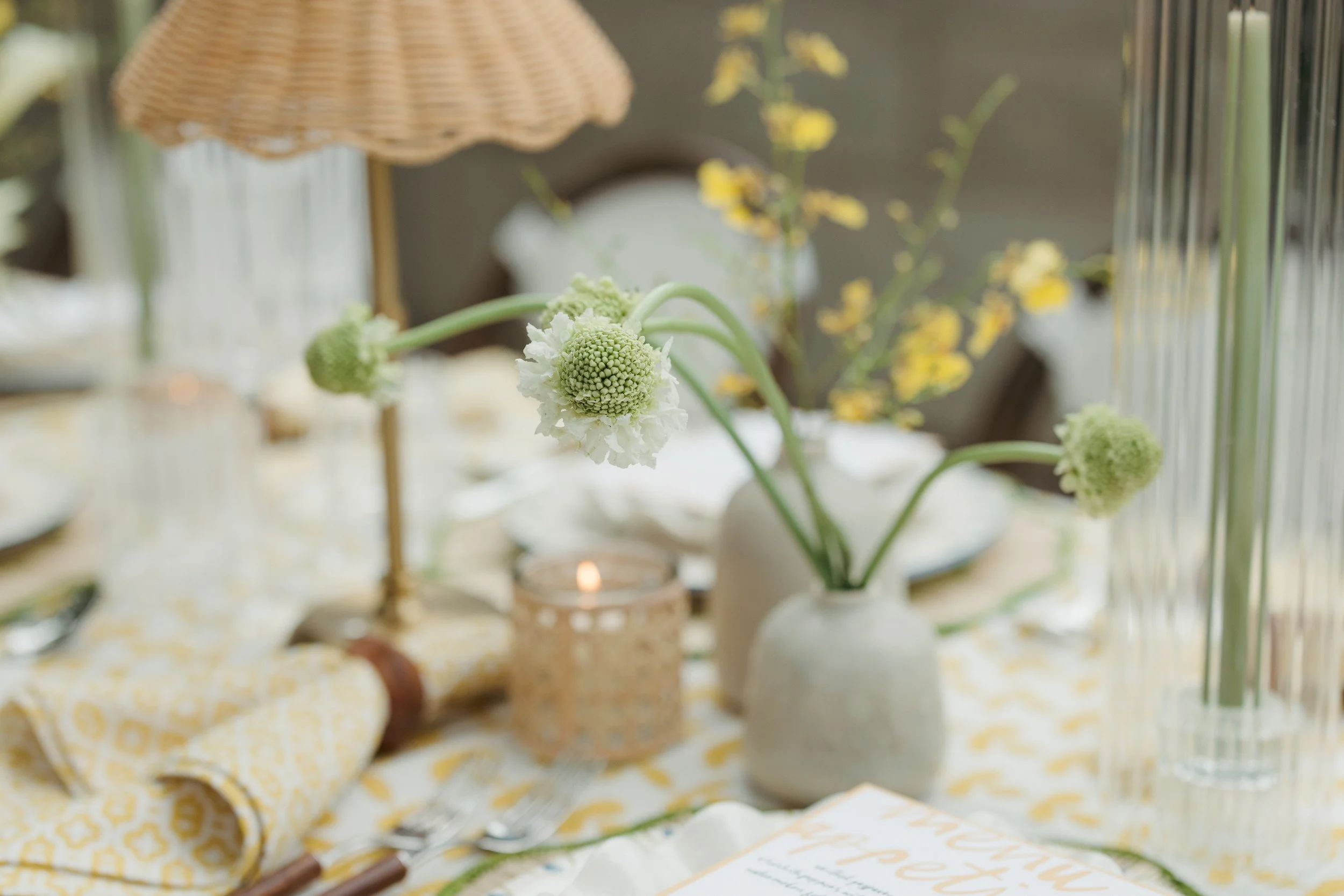 Loren Hotel wedding reception florals by Remi and Gold, Austin Texas — documentary photography by Lauren Nicole Photo